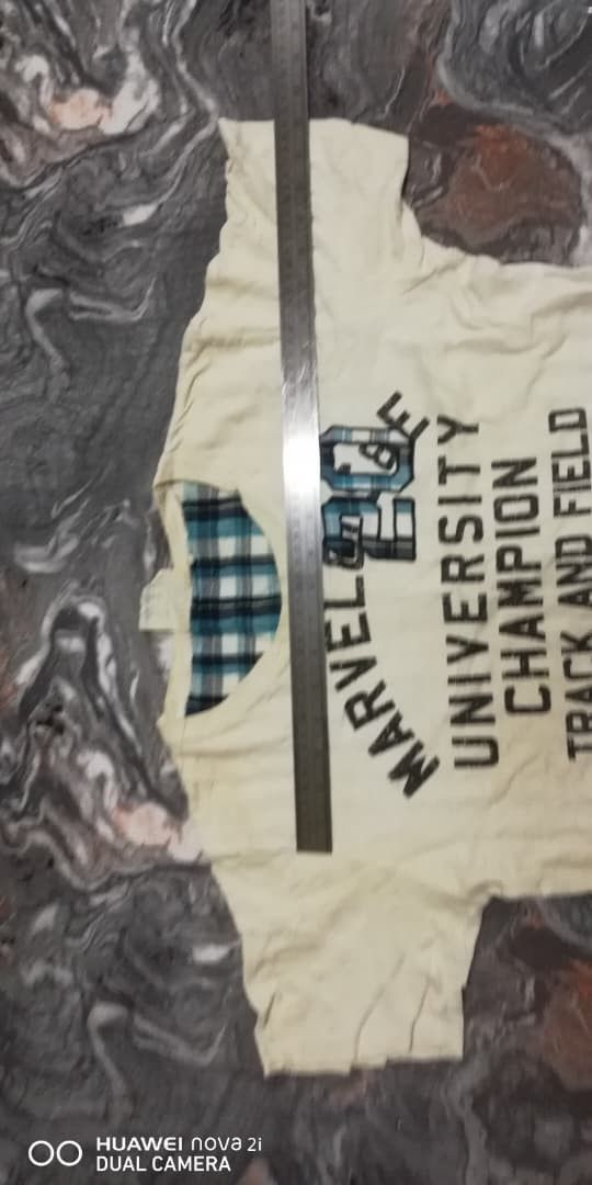Vintage E29 Vintage Lock Heaven MARVEL UNIVERSITY CHAMPION TRACK Size US L / EU 52-54 / 3 - 3 Thumbnail
