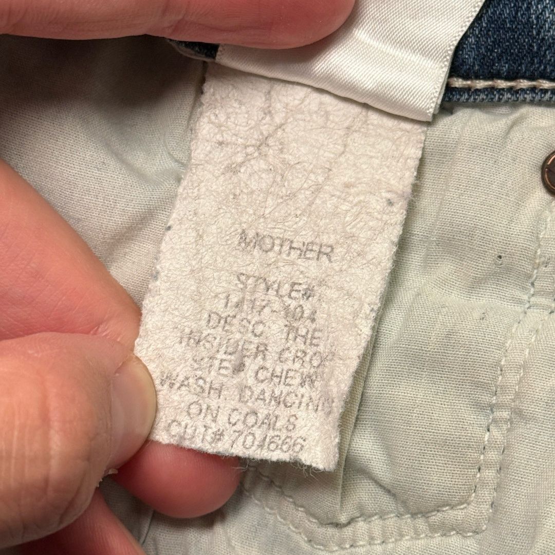 MOTHER Mother Insider Crop Step Fray Jeans Dancing on Coals 27 Size 27" / US 4 / IT 40 - 6 Thumbnail