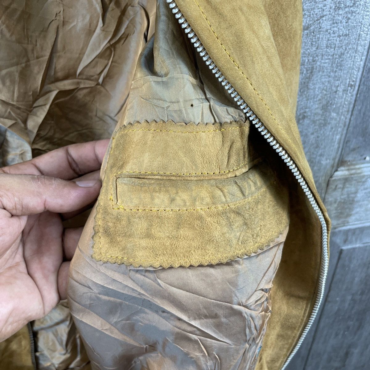 Japanese Brand × Vintage Vintage Japanese Brand Distressed Leather Bomber Jacket Size US L / EU 52-54 / 3 - 9 Thumbnail