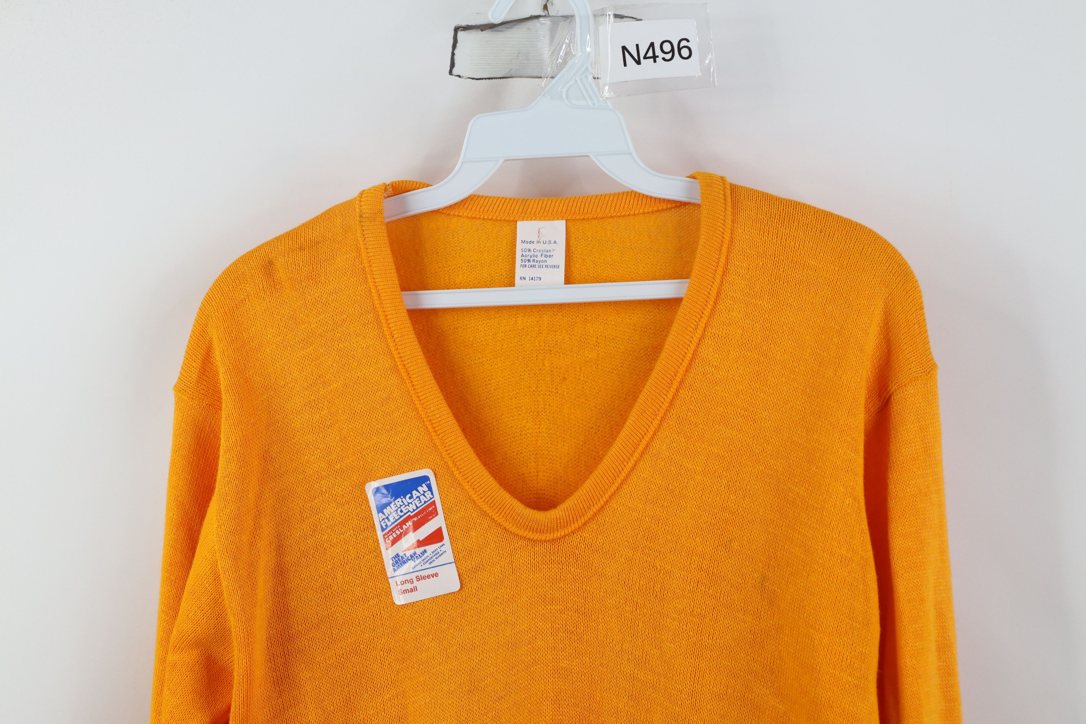Vintage Deadstock Vintage 70s Streetwear V-Neck Sweater Orange USA Size S / US 4 / IT 40 - 2 Thumbnail