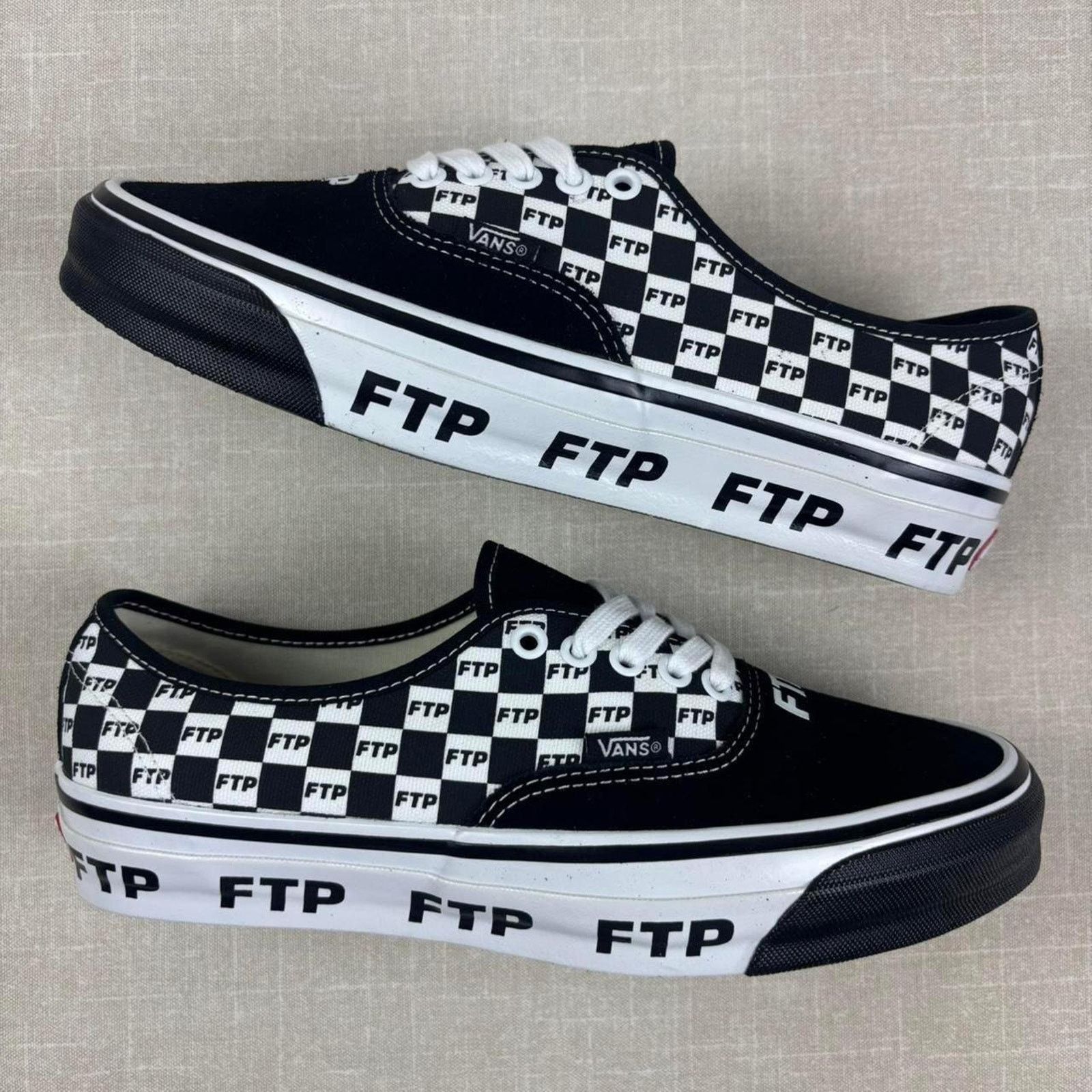 Vans 🏁 Vans x FTP Authentic 44 "Checkerboard" 9M Size US 9 / EU 42 - 2 Thumbnail