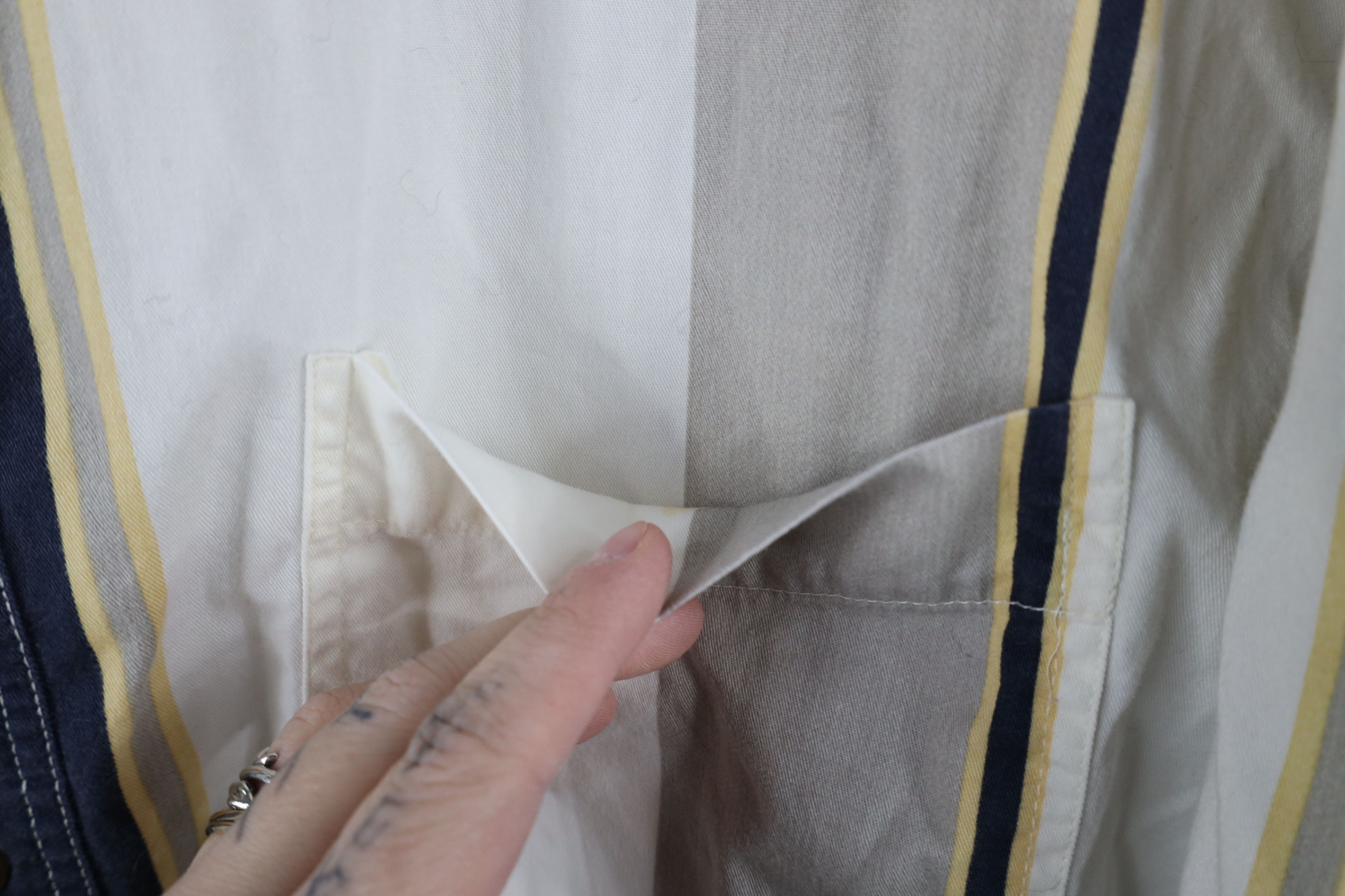 Vintage Vintage 90s Streetwear Block Collared Button Down Shirt Size US XL / EU 56 / 4 - 5 Thumbnail