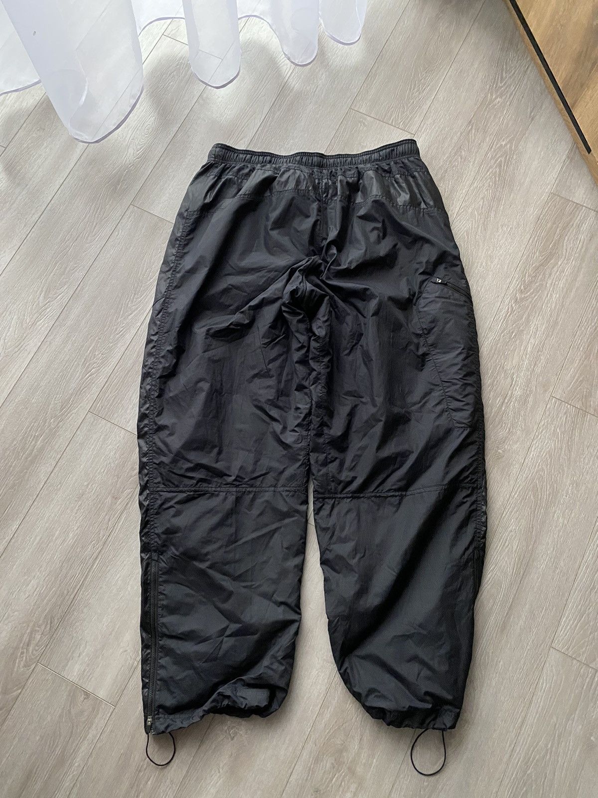 Nike × Vintage Vintage Nike Track Pants Nylon Drill Y2K Swoosh Logo Size US 36 / EU 52 - 2 Thumbnail
