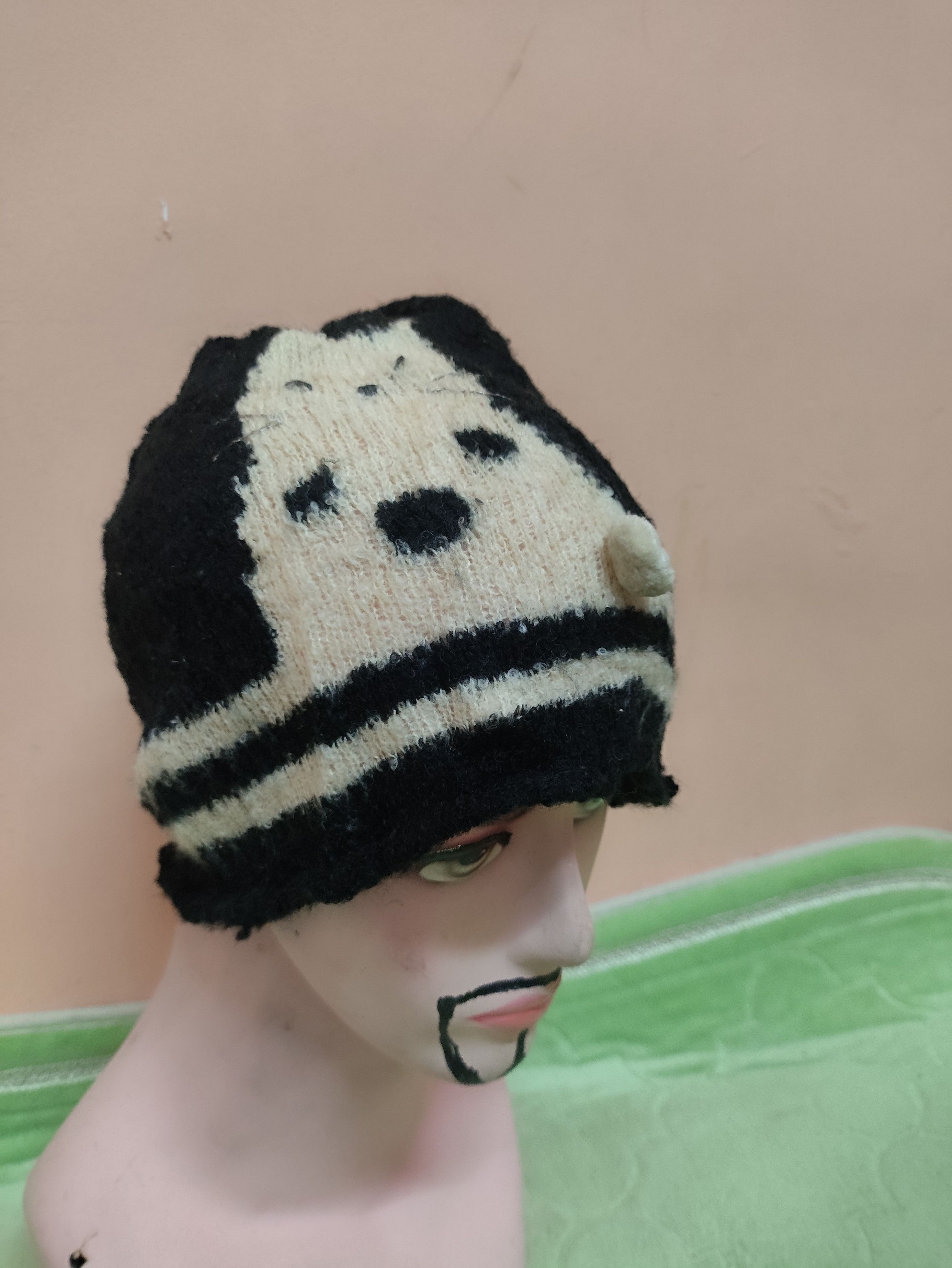 Vintage 3 Pieces Beanies Snowcap COMBO VINTAGE 🔥 Size ONE SIZE - 4 Thumbnail