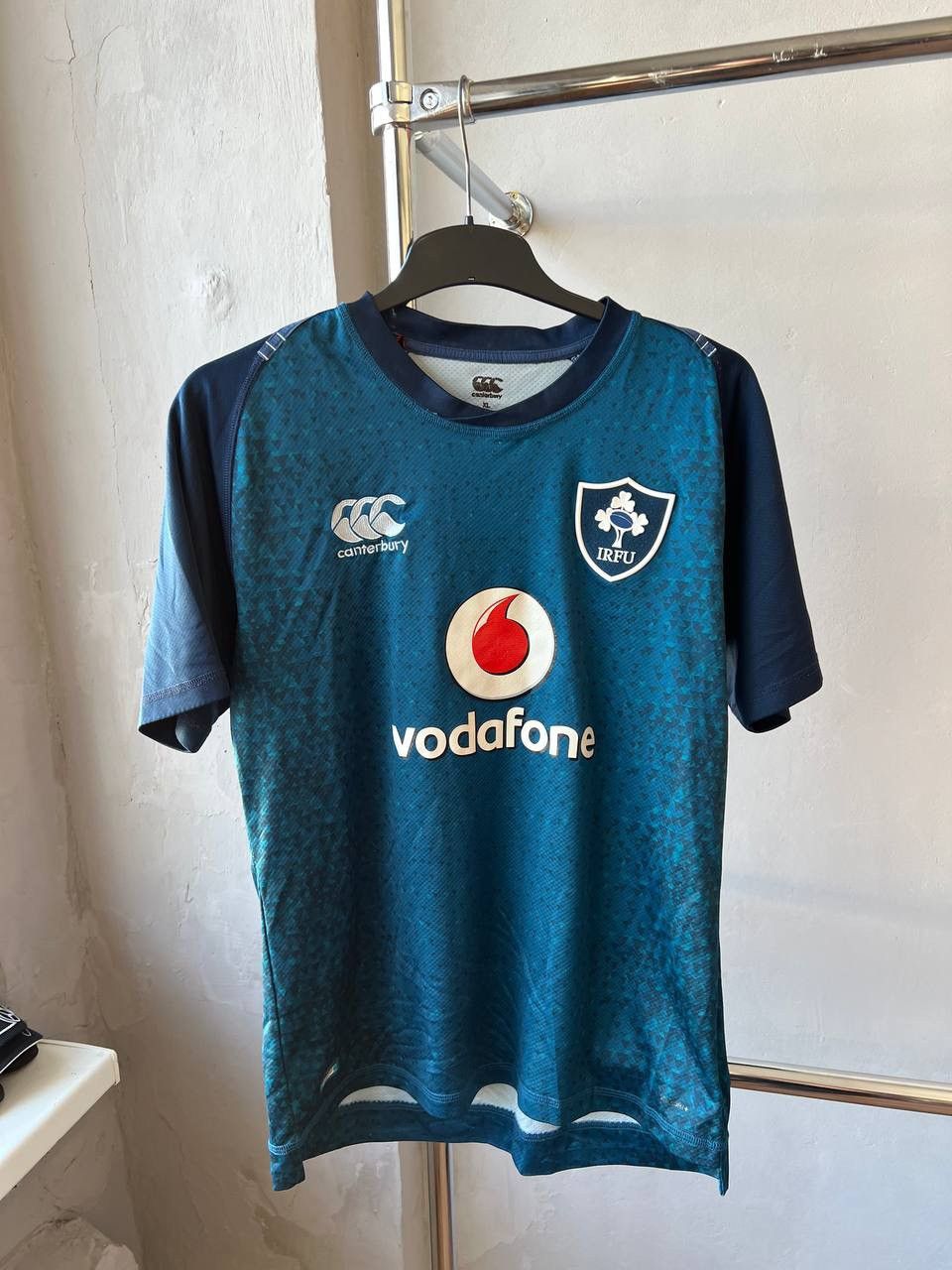 Canterbury of New Zealand 2018/19 IRELAND IRFU AWAY RUGBY UNION SHIRT JERSEY SIZE XL Size US XL / EU 56 / 4 - 2 Thumbnail