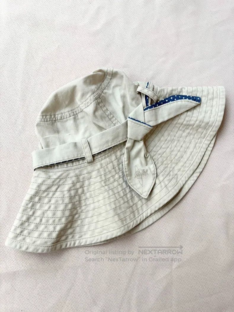 Vivienne Westwood Vivienne Westwood Vintage White Butterfly Knot Saturn Embr Size ONE SIZE - 1 Thumbnail