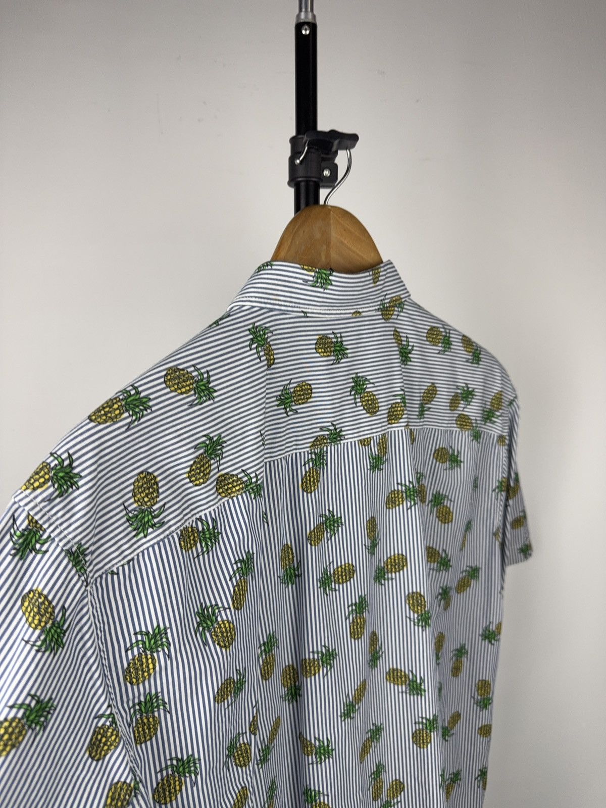Hugo Boss Luxury 00s BOSS Hugo Boss Pineapple Stripe Shirt XL Slim Size US L / EU 52-54 / 3 - 13 Thumbnail