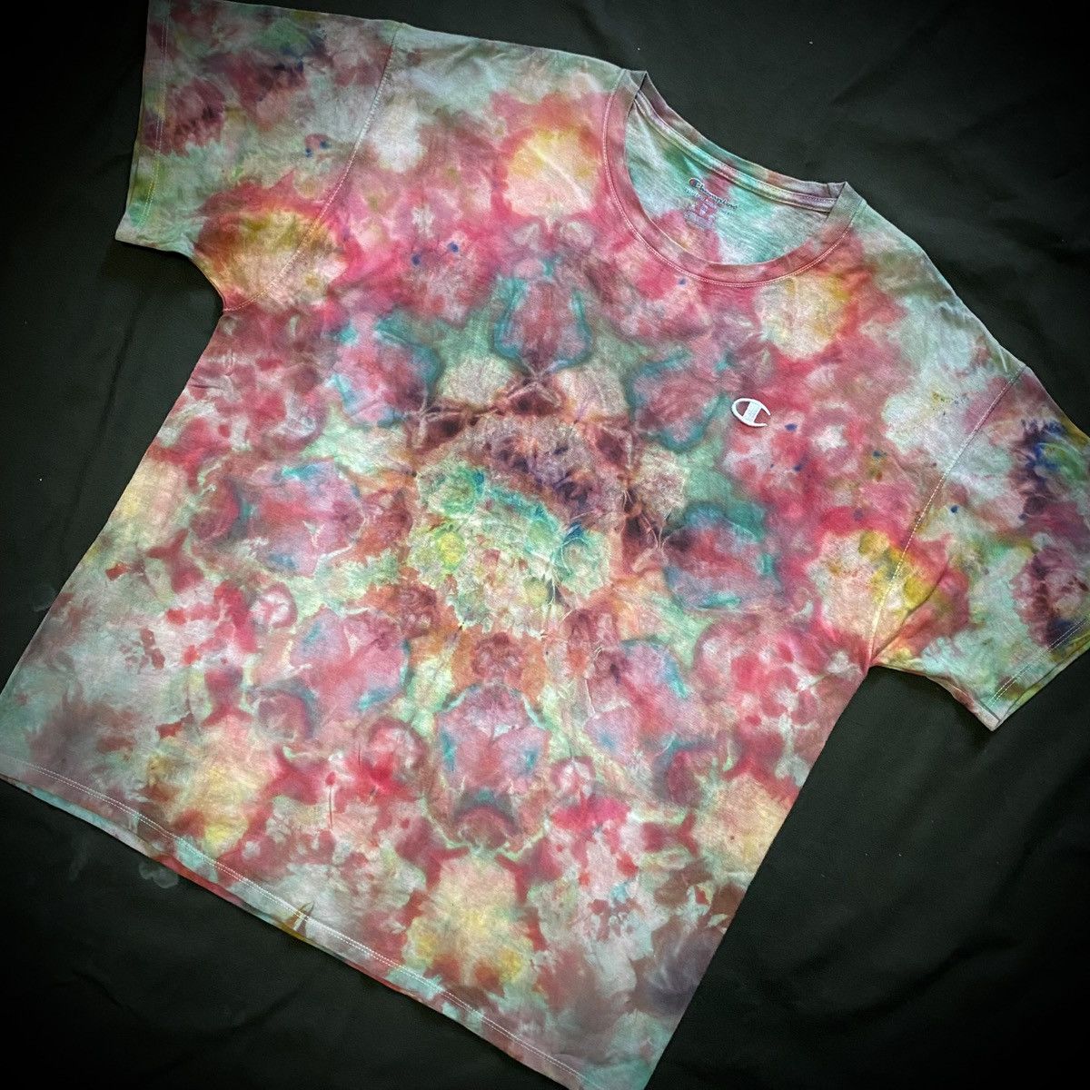 Champion × Handmade ICE DYE MANDALA Size US XL / EU 56 / 4 - 5 Thumbnail