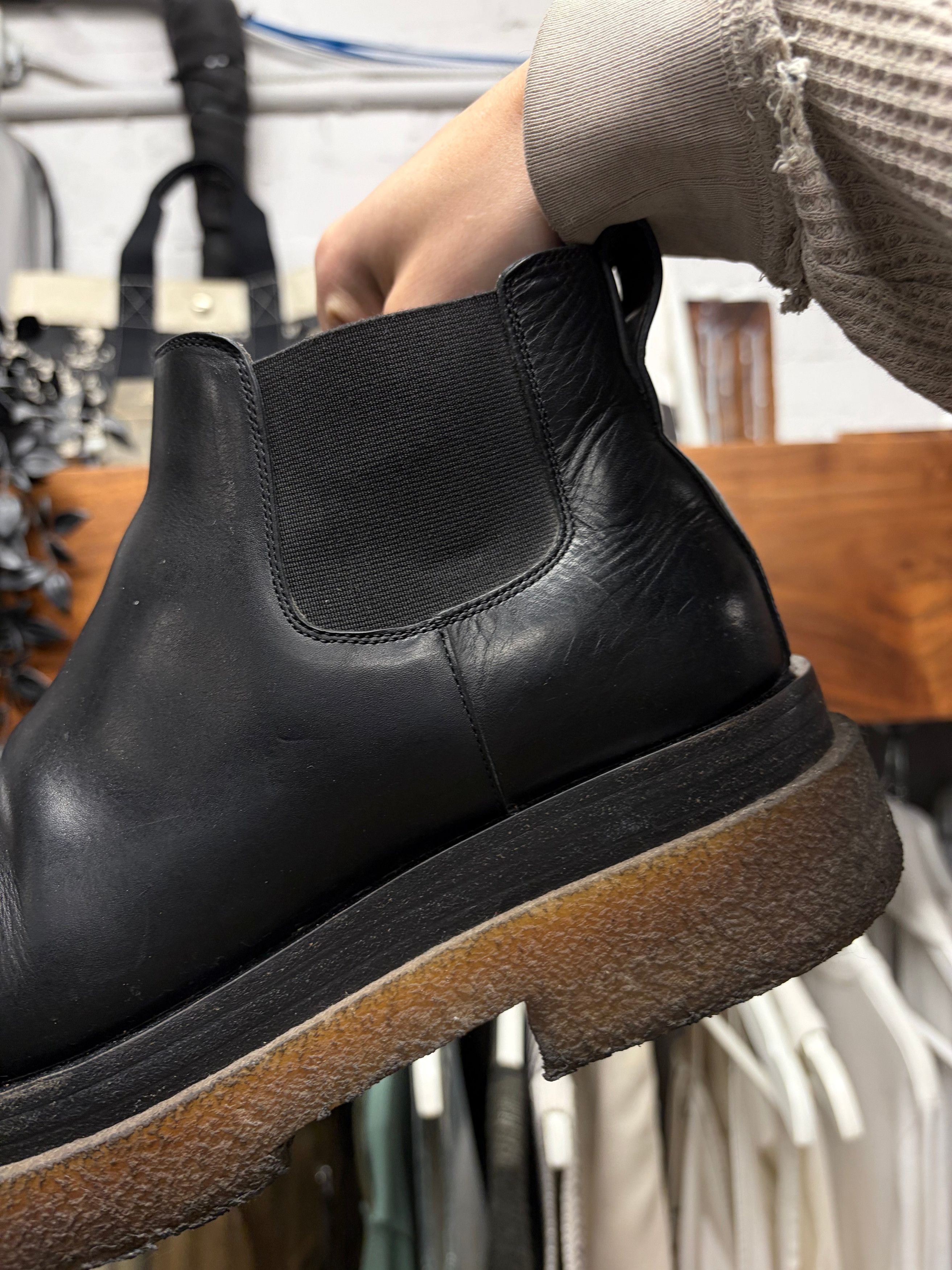 Bottega Veneta Bottega Veneta Black Calfskin Leather ‘Lug Sole’ Chelsea Boot Size US 8 / EU 41 - 2 Thumbnail