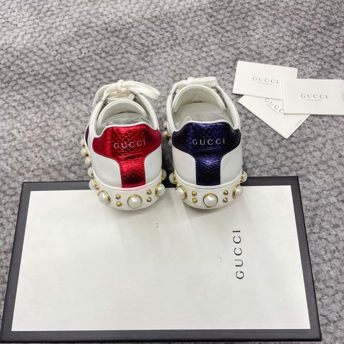 Gucci Gucci ACE Pearl-Embellished White Sneakers 35W Size US 4.5 / IT 34.5 - 6 Thumbnail