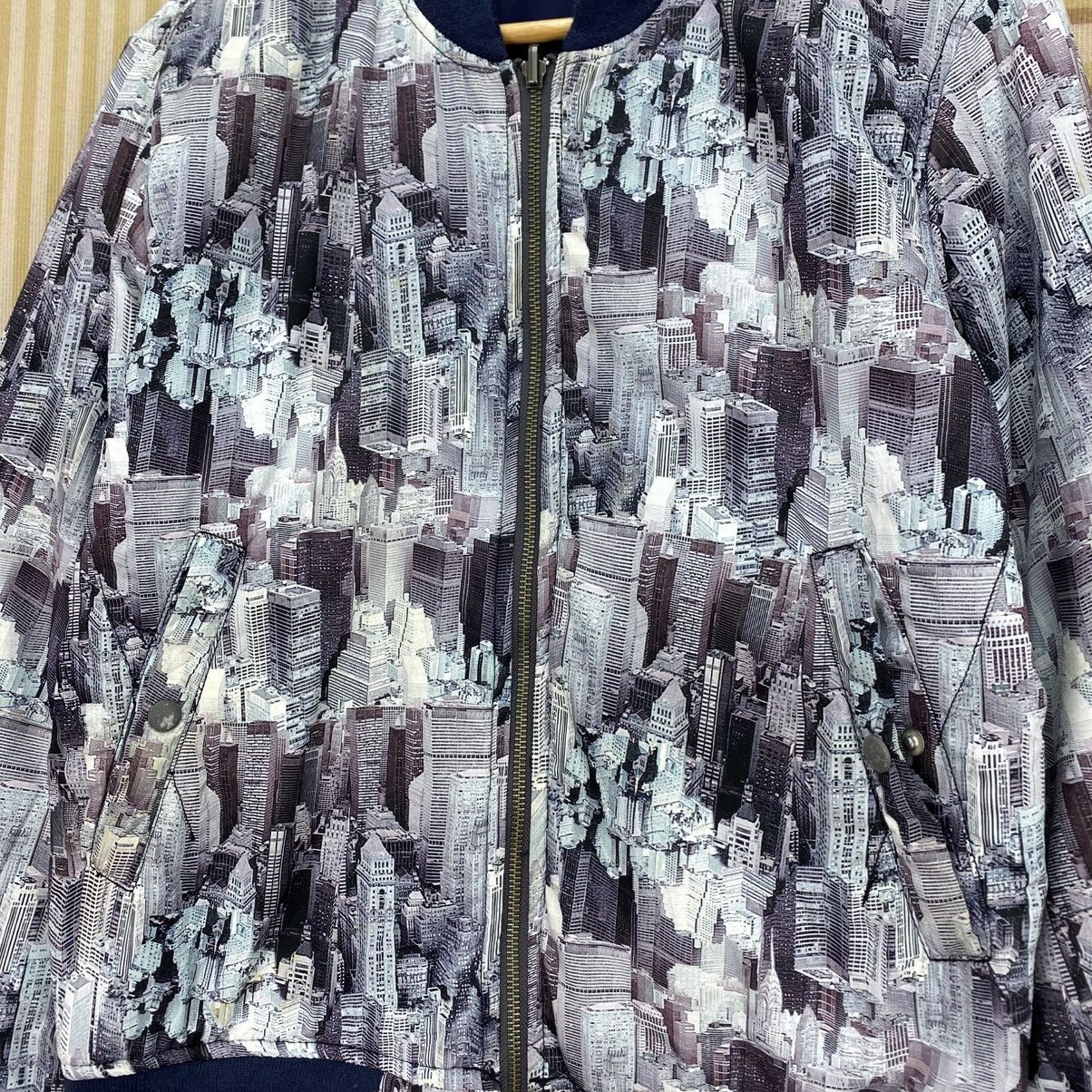 Japanese Brand 🫶 Dean & McQueen Bomber city print reversible bomber jacket Size US M / EU 48-50 / 2 - 3 Thumbnail