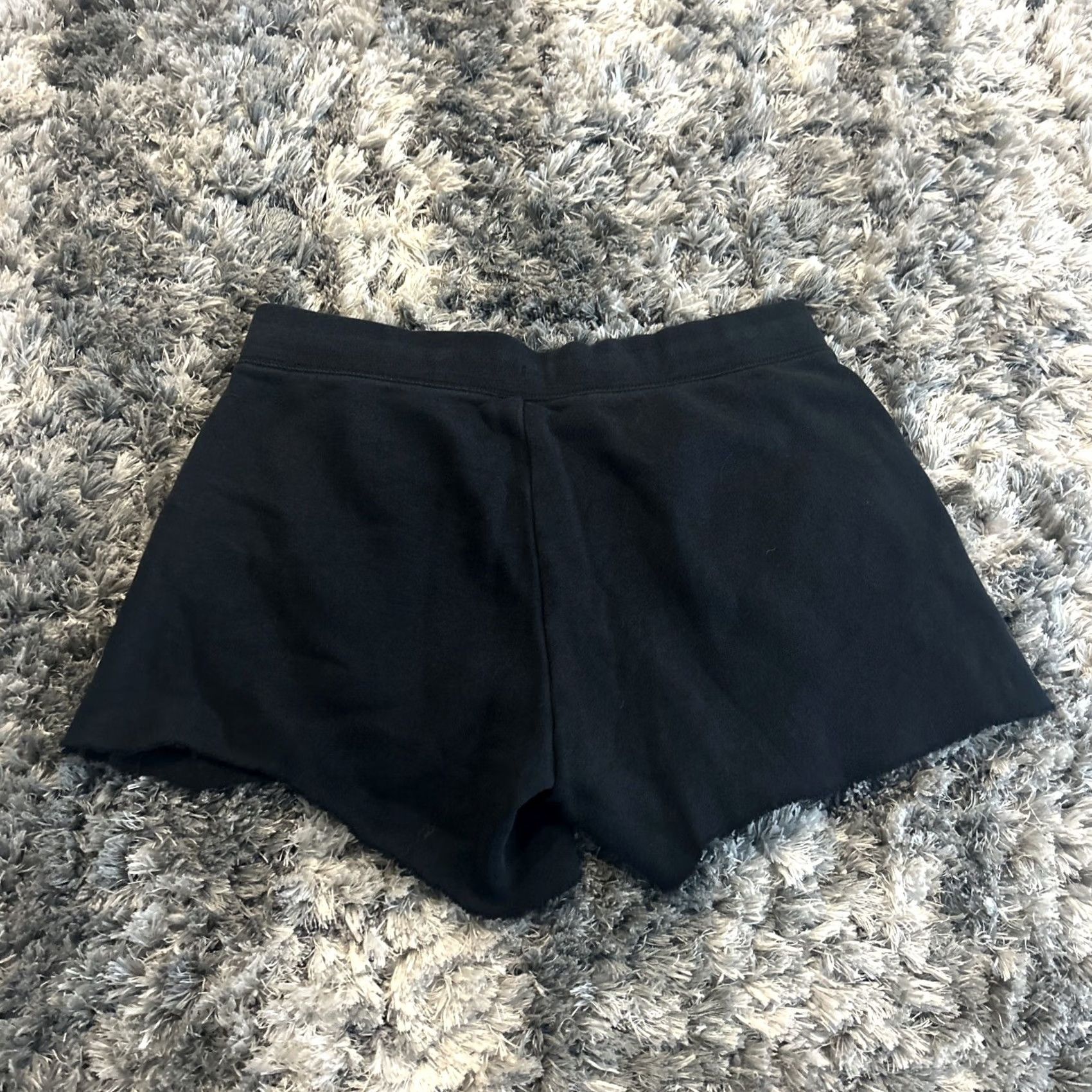 Nike Nike Cropped Pants Shorts Women’s Size M Medium Black Athletic Embroidered Size 32" / US 10 / IT 46 - 5 Thumbnail