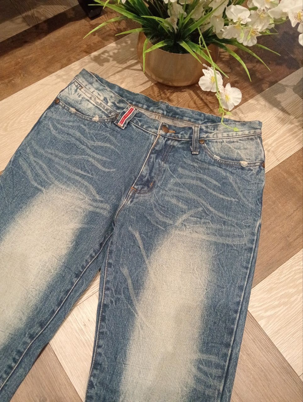 Wrangler VINTAGE WRANGLER DISTRESSED LOOK JEANS - SIZE 33 Size US 33 - 4 Thumbnail