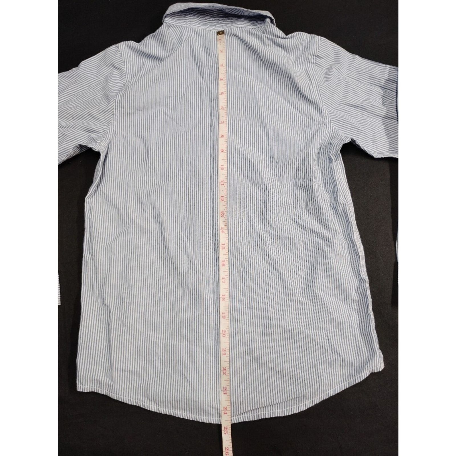 Old Navy Old Navy Boys Light Blue and White Pinstripe Button-Up Shirt Size L / US 10 / IT 46 - 6 Thumbnail