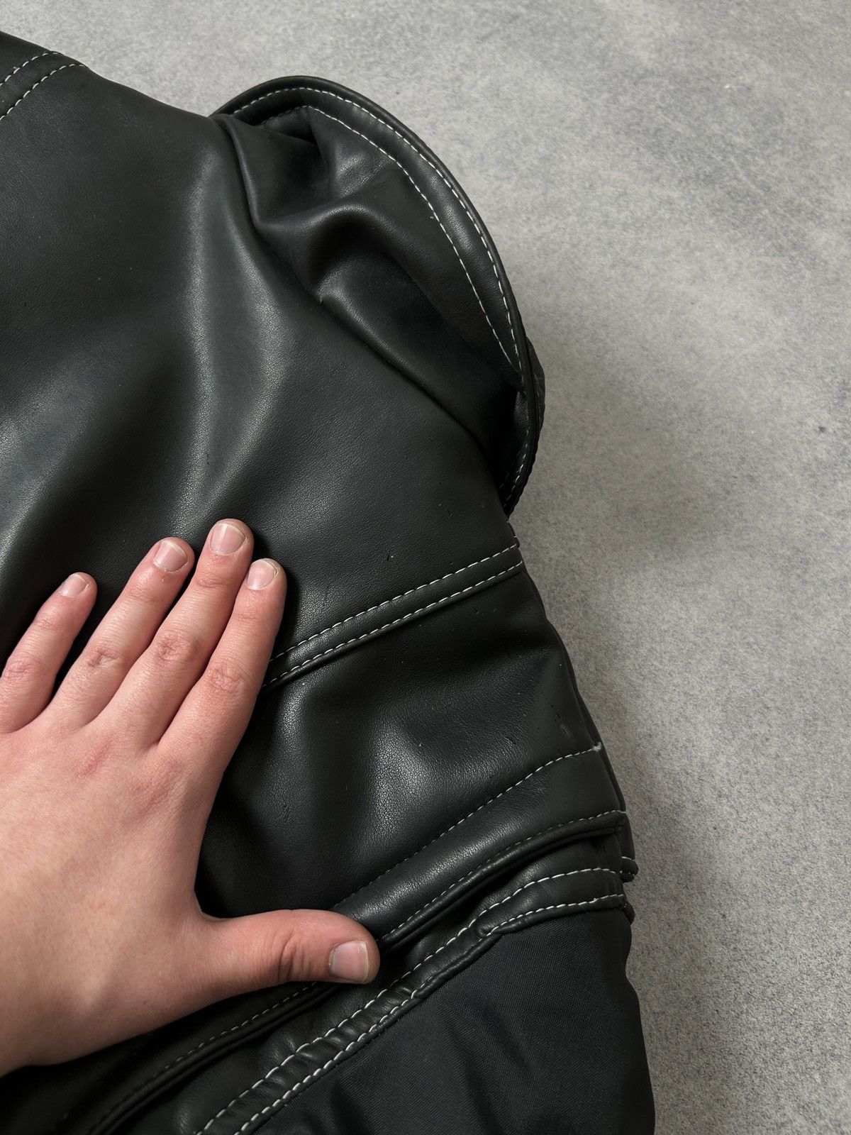 Vera Pelle Vintage Vera Pelle leather with nylons bombers jacket 00s Size US L / EU 52-54 / 3 - 10 Thumbnail