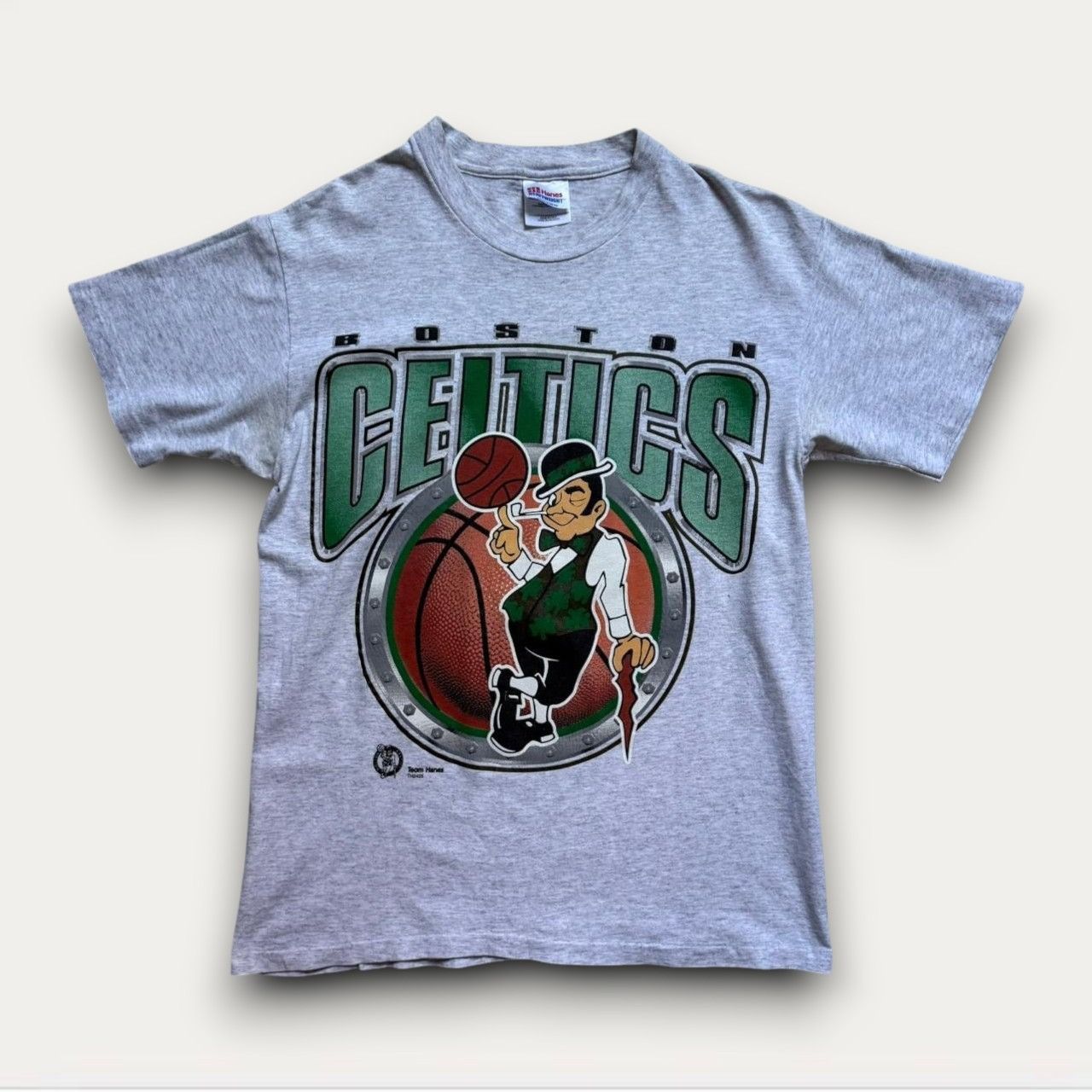 Vintage Vintage 90s Team Hanes Boston Celtics Tee Size US M / EU 48-50 / 2 - 1 Thumbnail