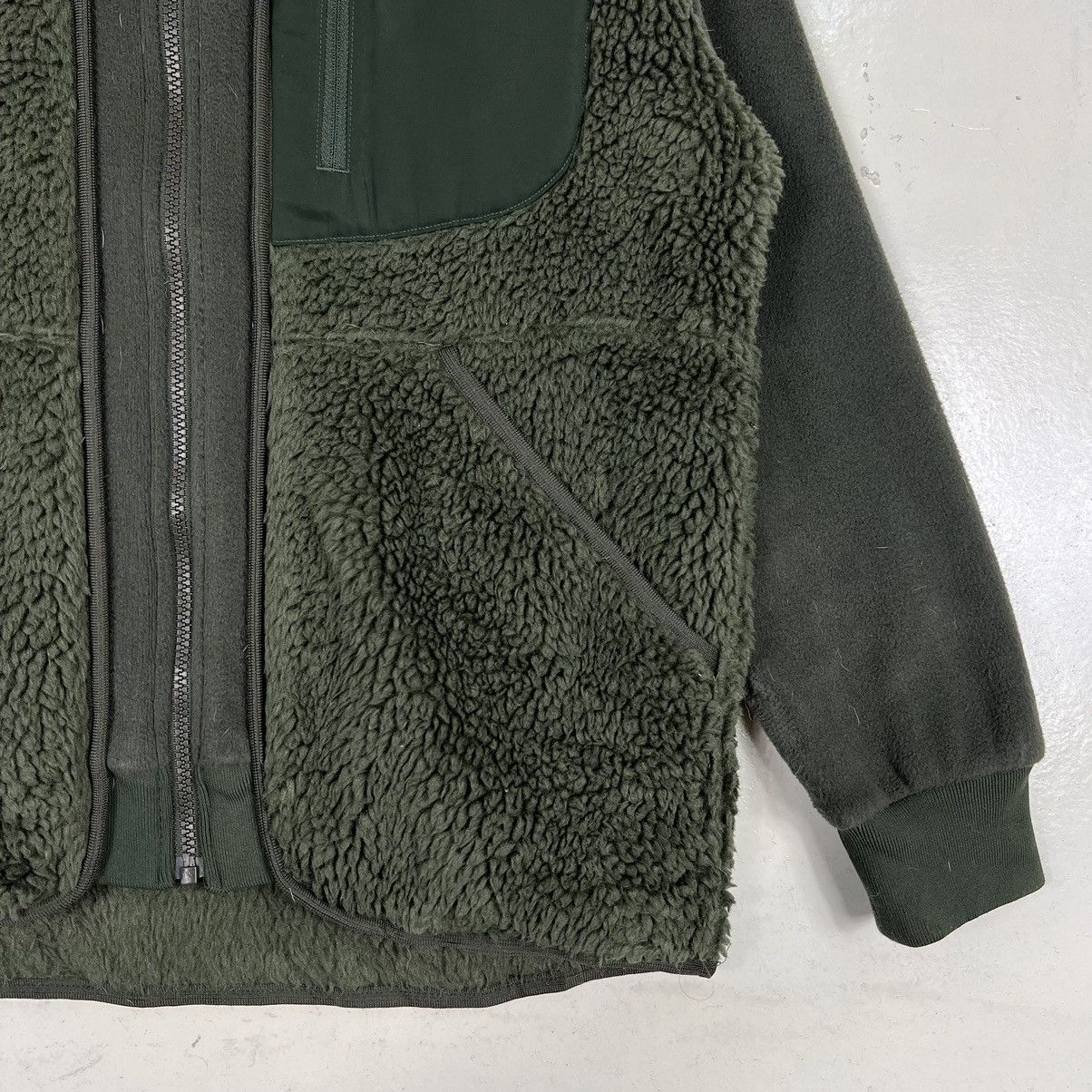 White Mountaineering 🔥 WHITE MOUNTAINEERING FLEECE BOMBER JACKET Size US S / EU 44-46 / 1 - 5 Thumbnail