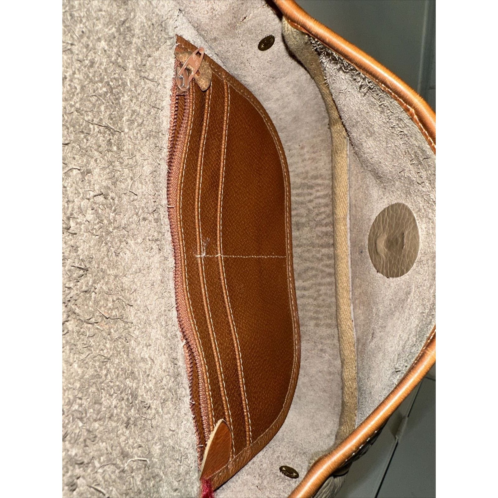 Dooney & Bourke Vtg Dooney & Bourke Cavalry Trooper Shoulder Bag Crossbody Size ONE SIZE - 7 Thumbnail