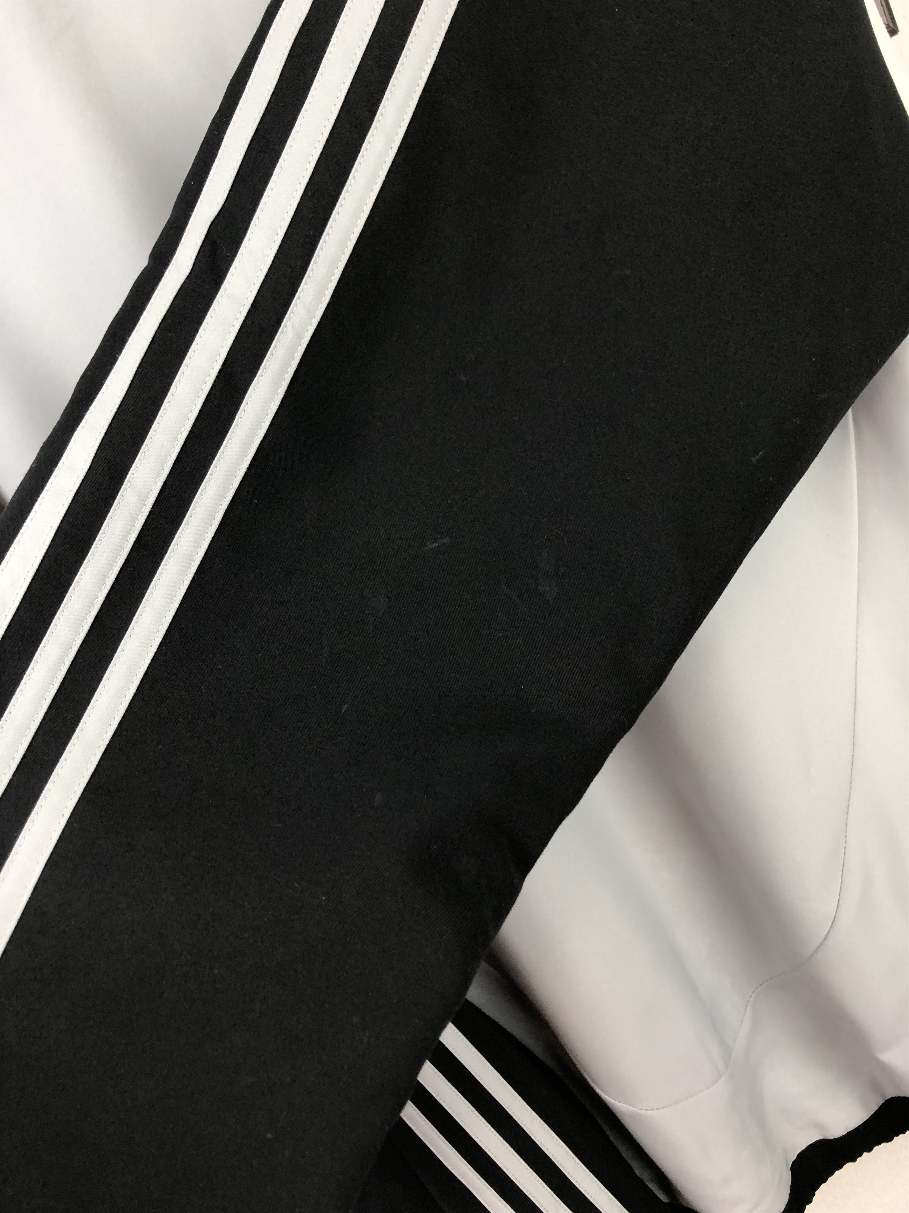 Adidas Vintage Adidas Liverpool Football Jacket Soccer Track Top Size US L / EU 52-54 / 3 - 12 Thumbnail
