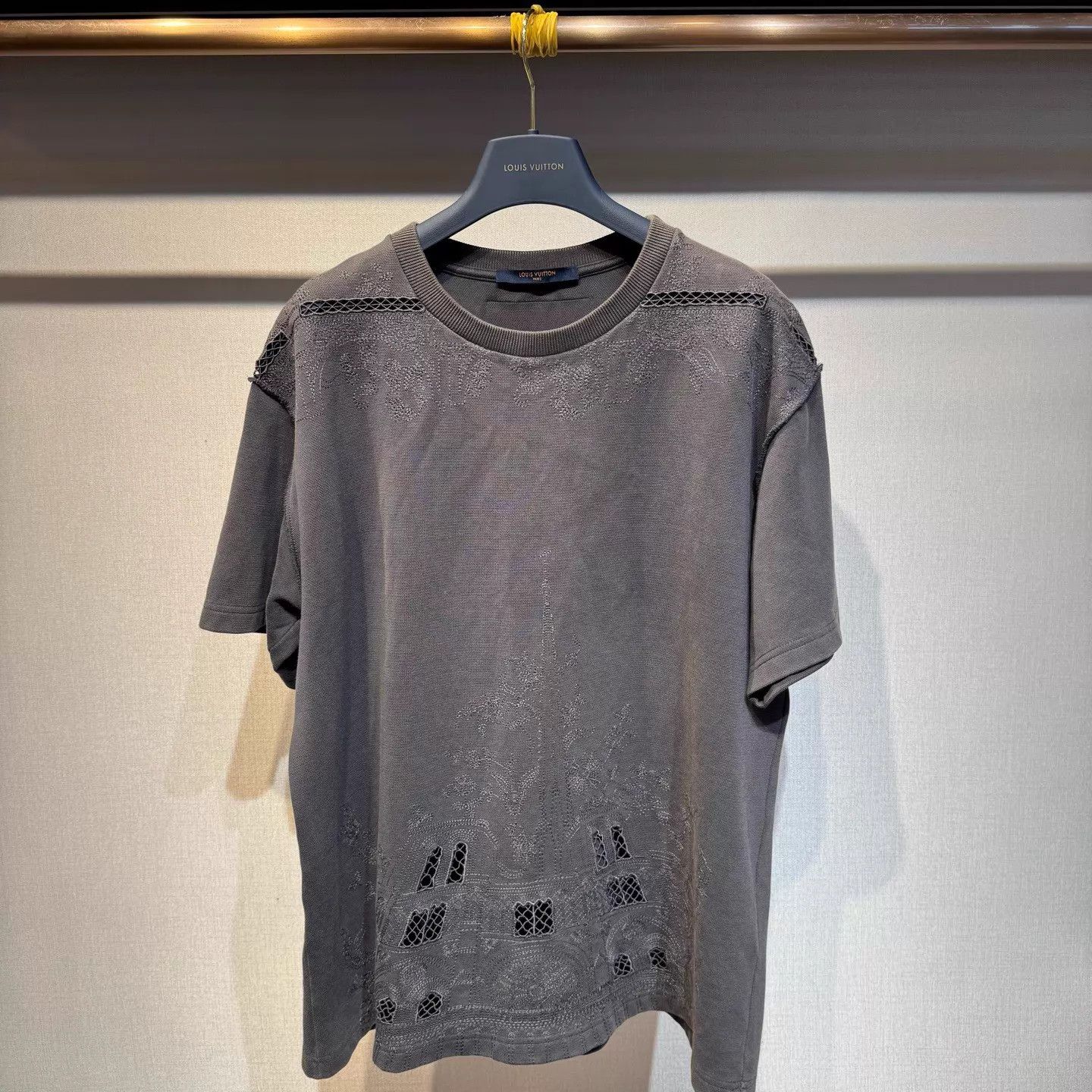 Louis Vuitton LV Notre-Dame Cutout Embroidered SS L 99 New Size US L / EU 52-54 / 3 - 1 Thumbnail