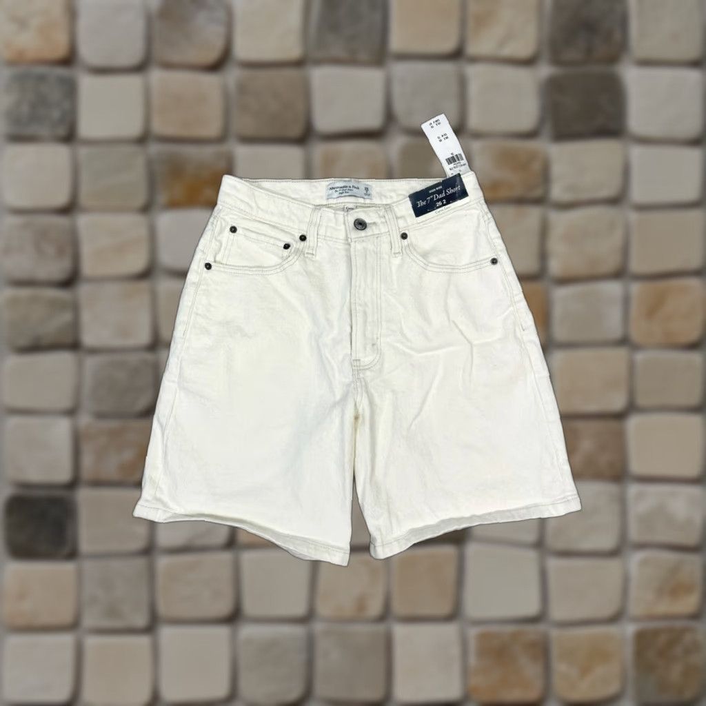 Abercrombie & Fitch Abercrombie & Fitch The 7 Inch Dad Shorts Womens 2 Beige Cotton Curve Love Size 26" / US 2 / IT 38 - 1 Thumbnail