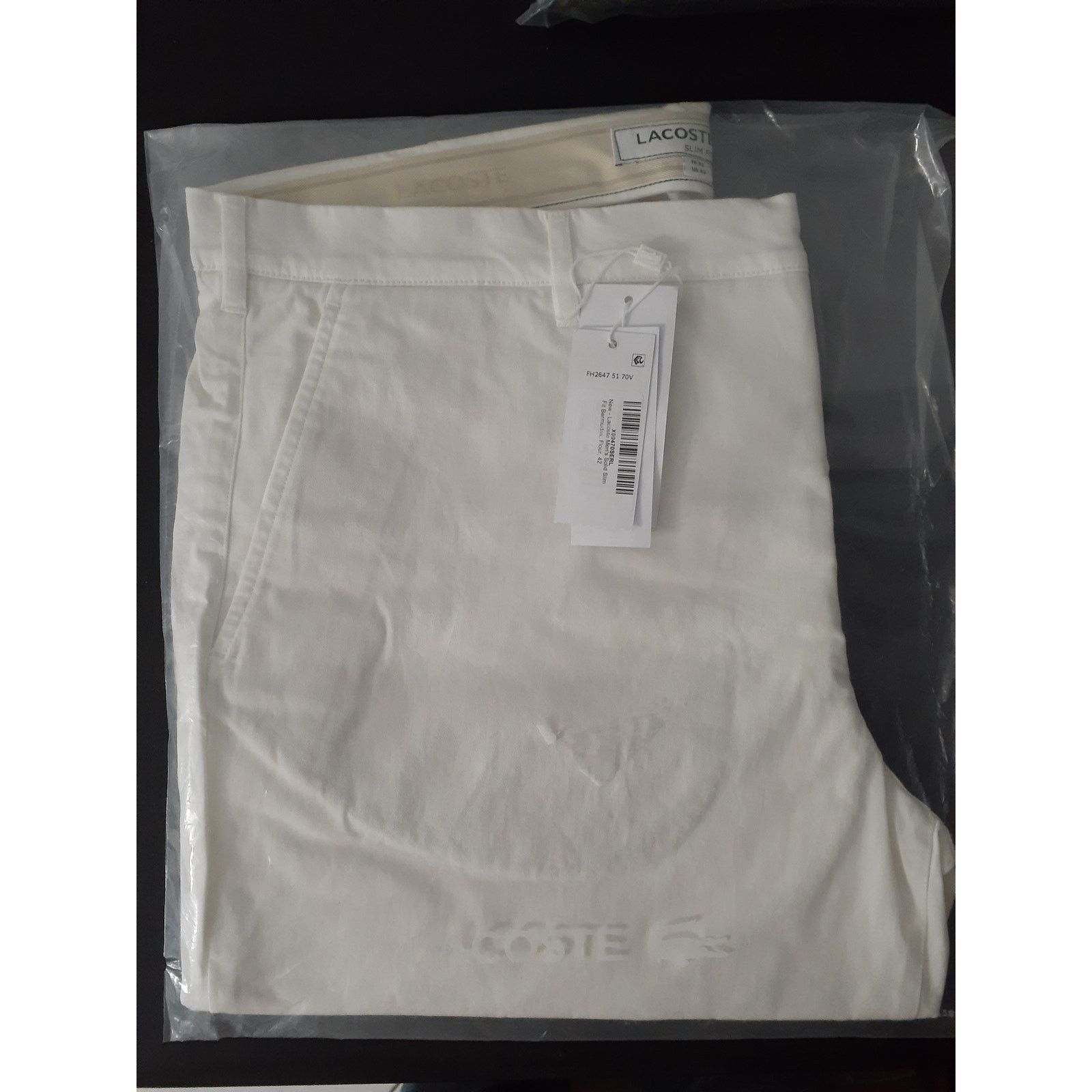Lacoste Lacoste Men's Shorts Solid Slim Fit Bermudas 42 Size US 42 / EU 58 - 2 Thumbnail
