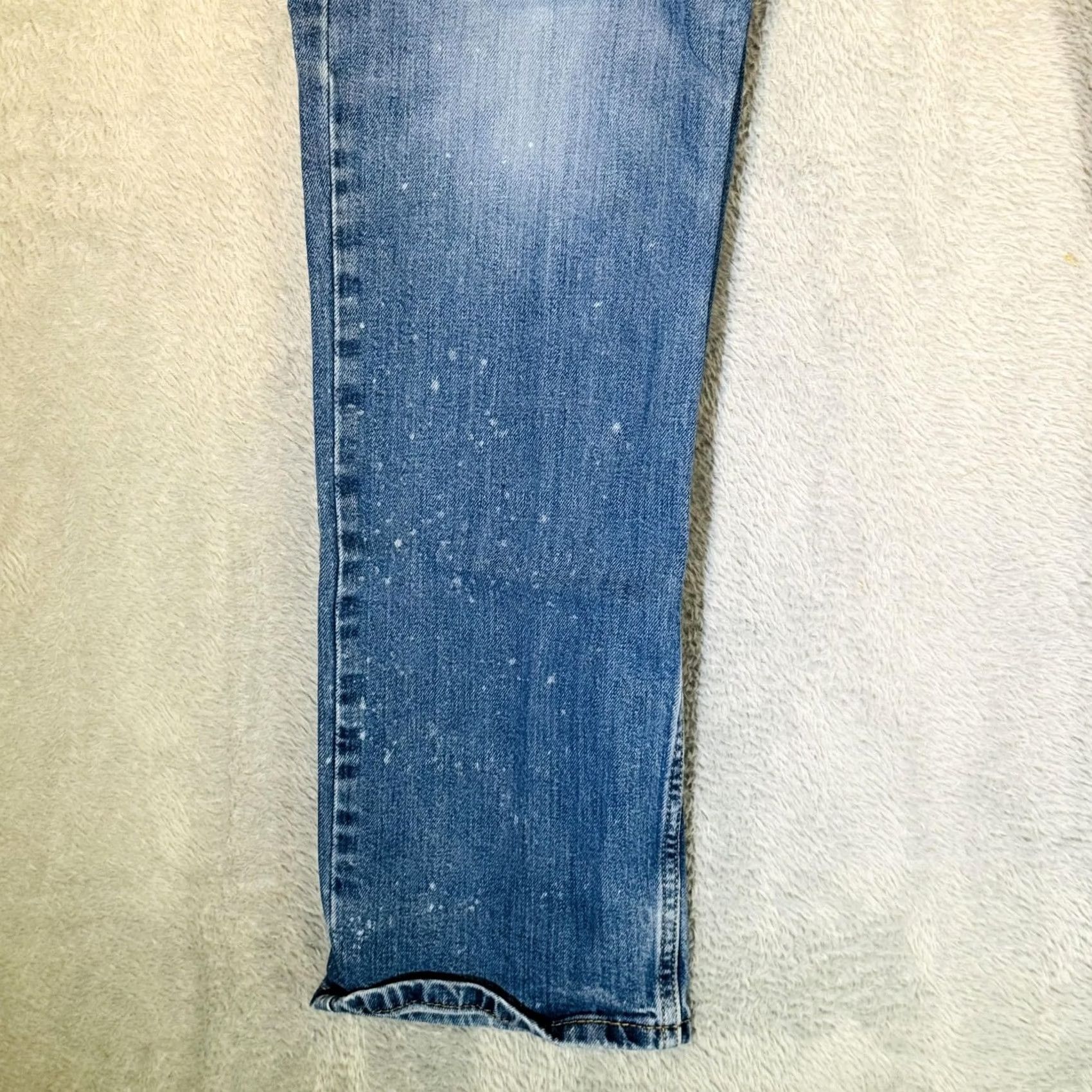 Levi's Levi's 511 Jeans Mens 38x30 Slim Tapered Light Blue Denim Zip Fly, 5-Pocket Logo Patch, Regular Fit, Cotton Elastodiene, Blue Light Wash, 511 Model Size US 38 / EU 54 - 7 Thumbnail