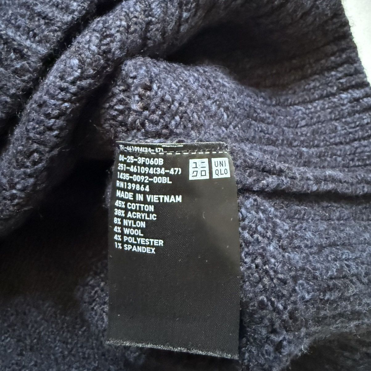 Uniqlo Uniqlo : C Turtleneck Sweater Size US M / EU 48-50 / 2 - 5 Thumbnail