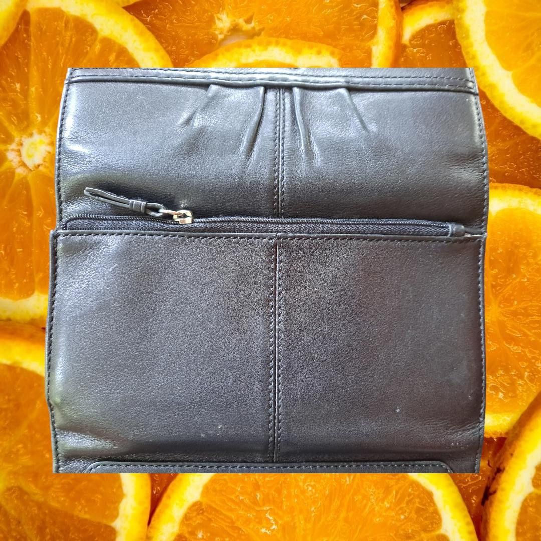 Coach Coach Trifold Leather Wallet with Credit Card Organizer Size ONE SIZE - 8 Thumbnail