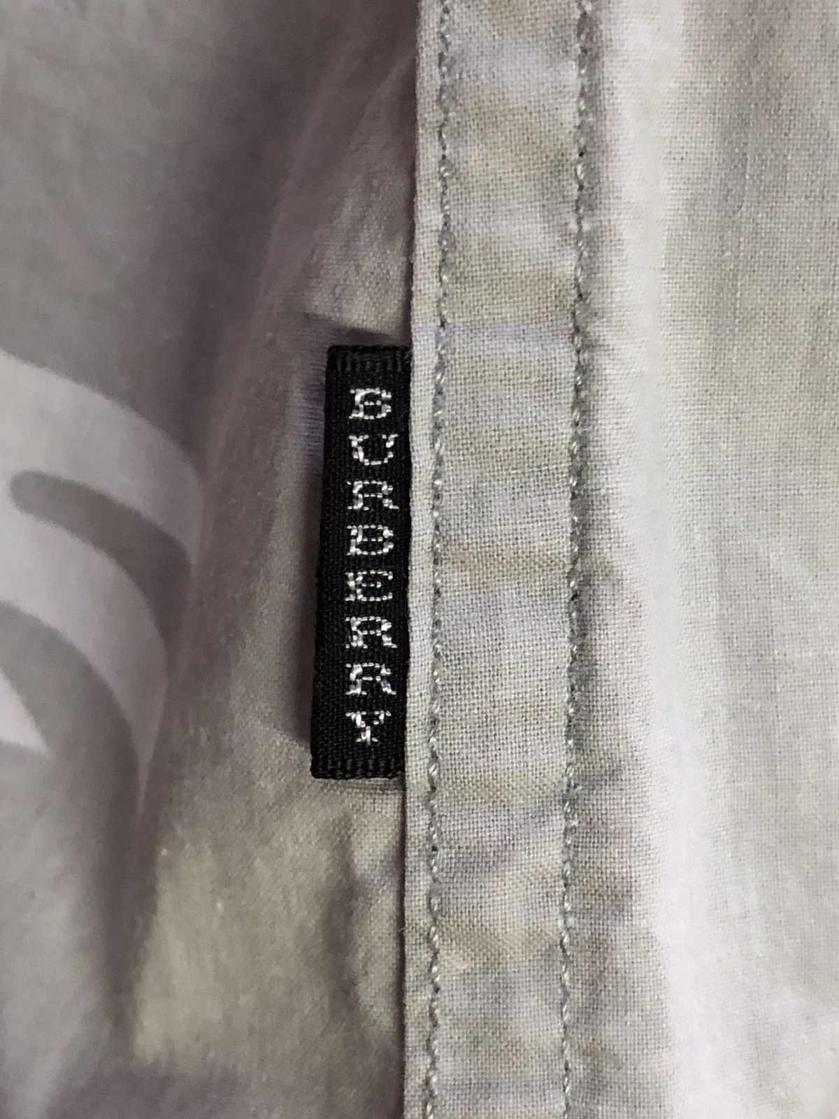 Burberry Burberry Black Label Fullprint Logo Button Ups Size US M / EU 48-50 / 2 - 10 Thumbnail