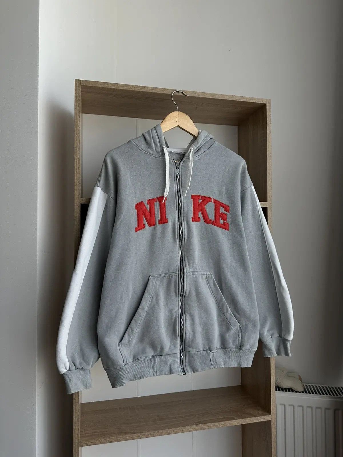 Nike × Nike ACG × Vintage Vintage Nike Grey Full Zip Hoodie Center Logo Y2K Size US M / EU 48-50 / 2 - 4 Thumbnail