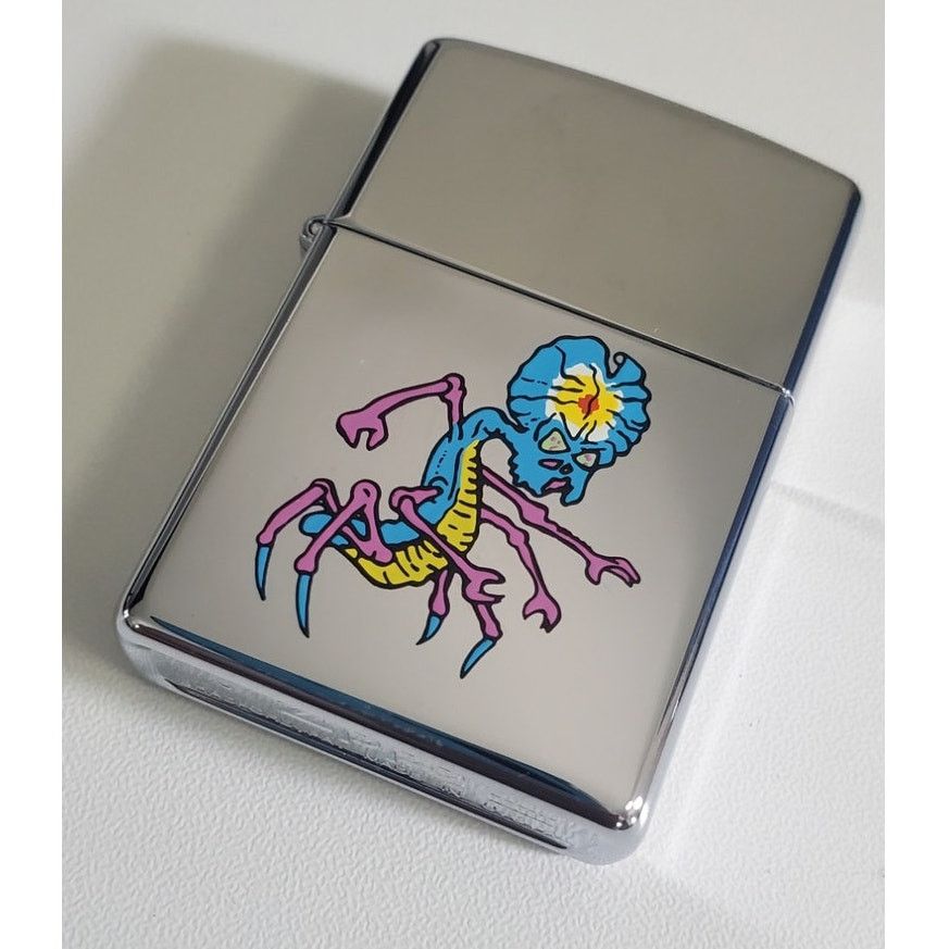 Zippo Rare Vintage Zippo – Mantis – High Polish Chrome – 1997 NIB Size ONE SIZE - 1 Thumbnail
