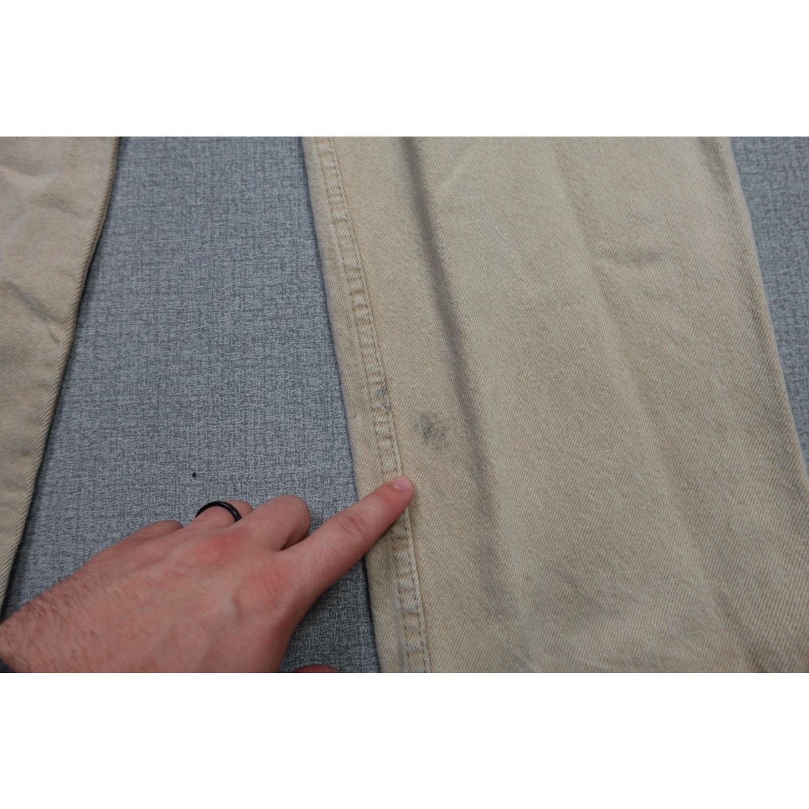 Levi's VINTAGE Levi's 550 Jeans Mens 36x30 Khaki Denim Zip Fly Baggy Relaxed Fit Wide Leg / 550 Jeans - Beige Denim Men’s 36 by 30 Size US 36 / EU 52 - 7 Thumbnail