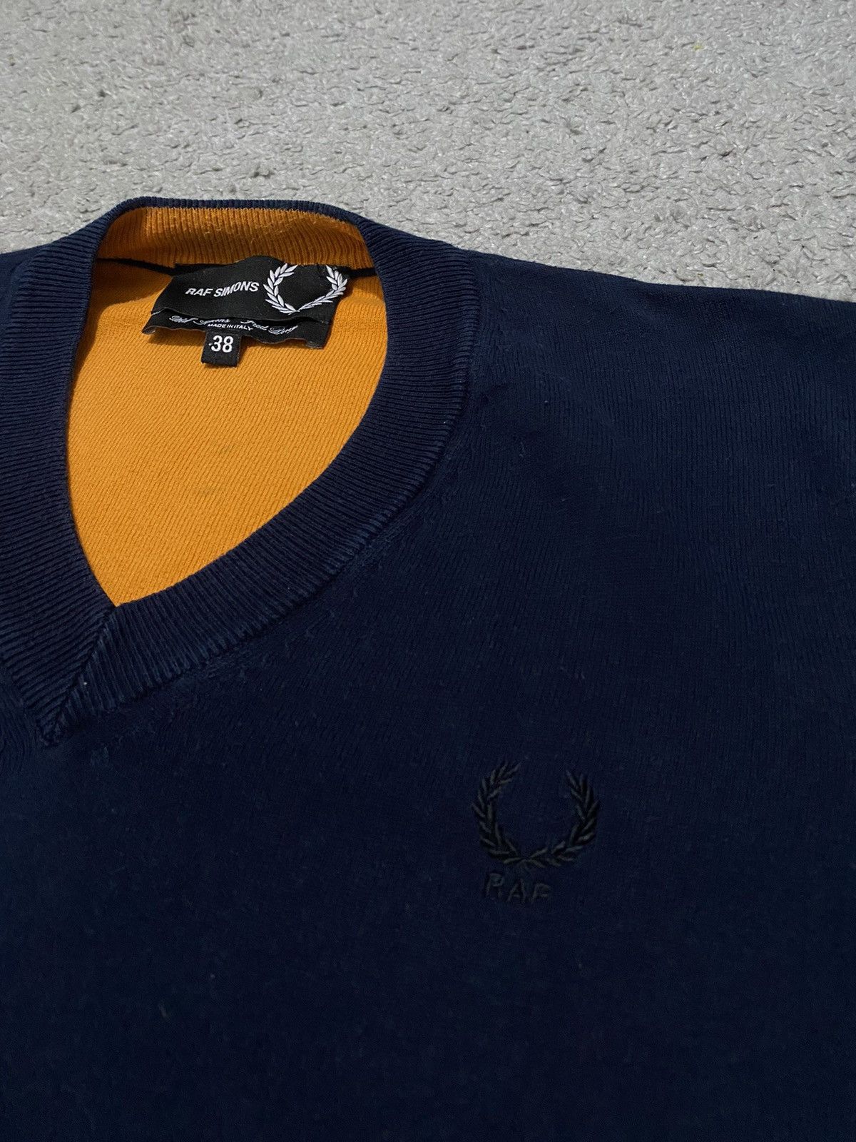 Fred Perry × Raf Simons RAF Simons x Fred Perry V-Neck Jumper 38 sweater pullover Size US M / EU 48-50 / 2 - 7 Thumbnail