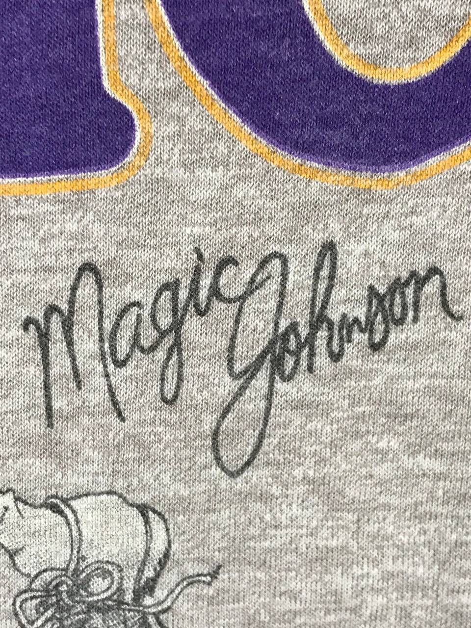 NBA vintage 80s Magic Johnson legend lakers Size US XL / EU 56 / 4 - 4 Thumbnail