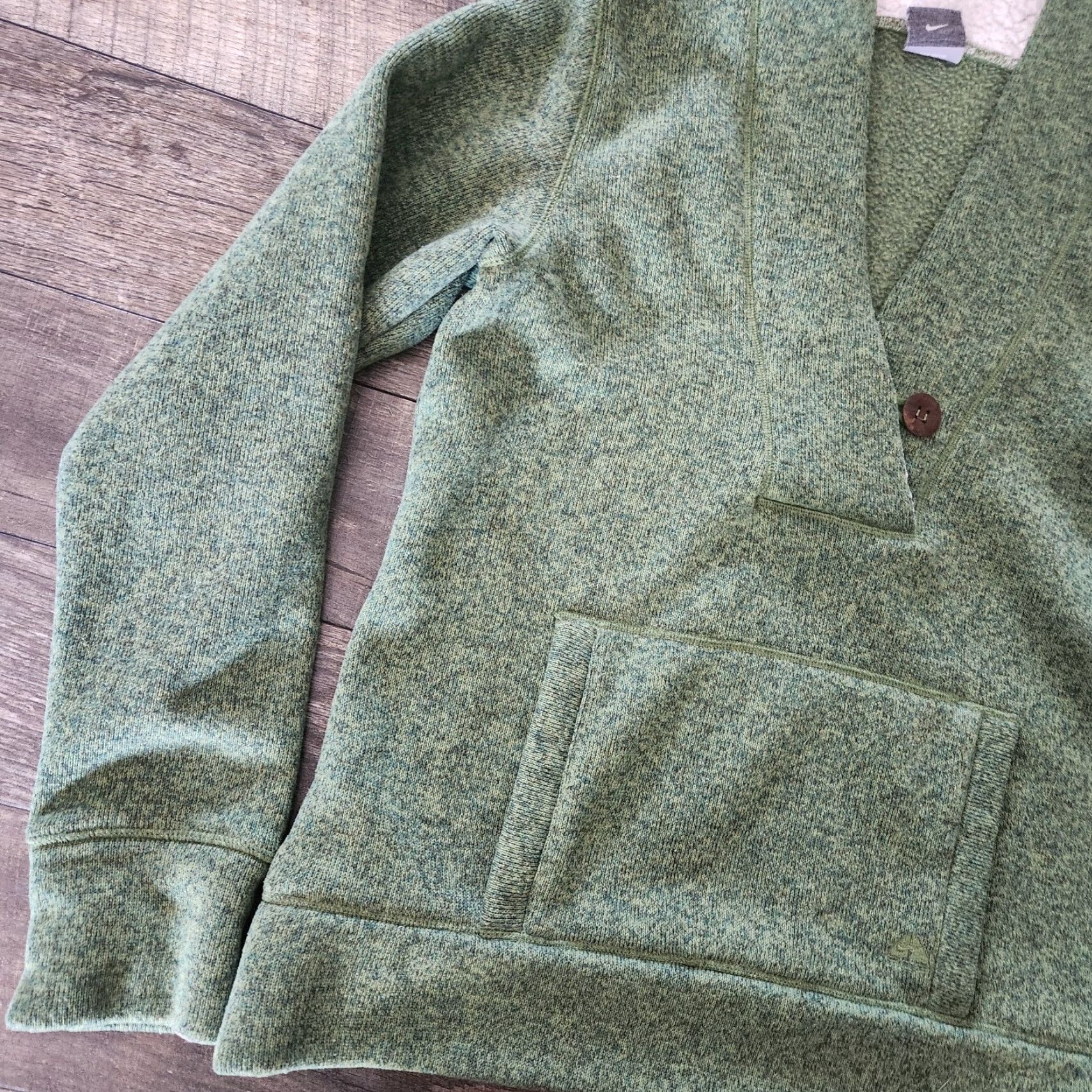 Nike ACG VINTAGE? Nike ACG Sherpa Hoodie Sweatshirt Pullover L Green Womens Shawl Fleece Pockets Easy Care Size L / US 10 / IT 46 - 7 Thumbnail