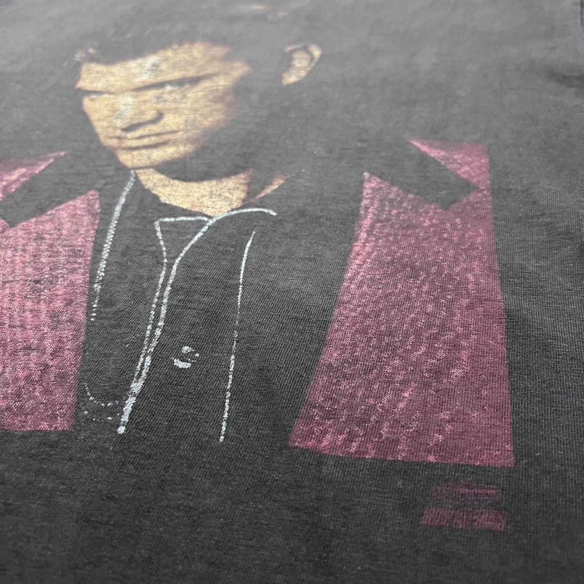 Vintage Vintage 90s Chris Isaak Rockabilly Promo Tee Thrashed Faded Size US XL / EU 56 / 4 - 8 Thumbnail