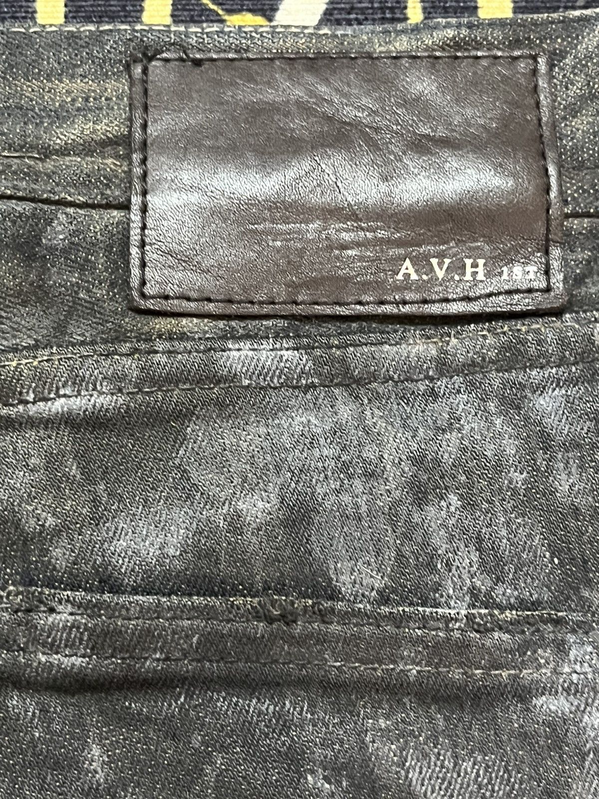 Japanese Brand Vintage A.V.H 1st Mudwash Waxed Hard Cotton Denim Size US 32 / EU 48 - 9 Thumbnail