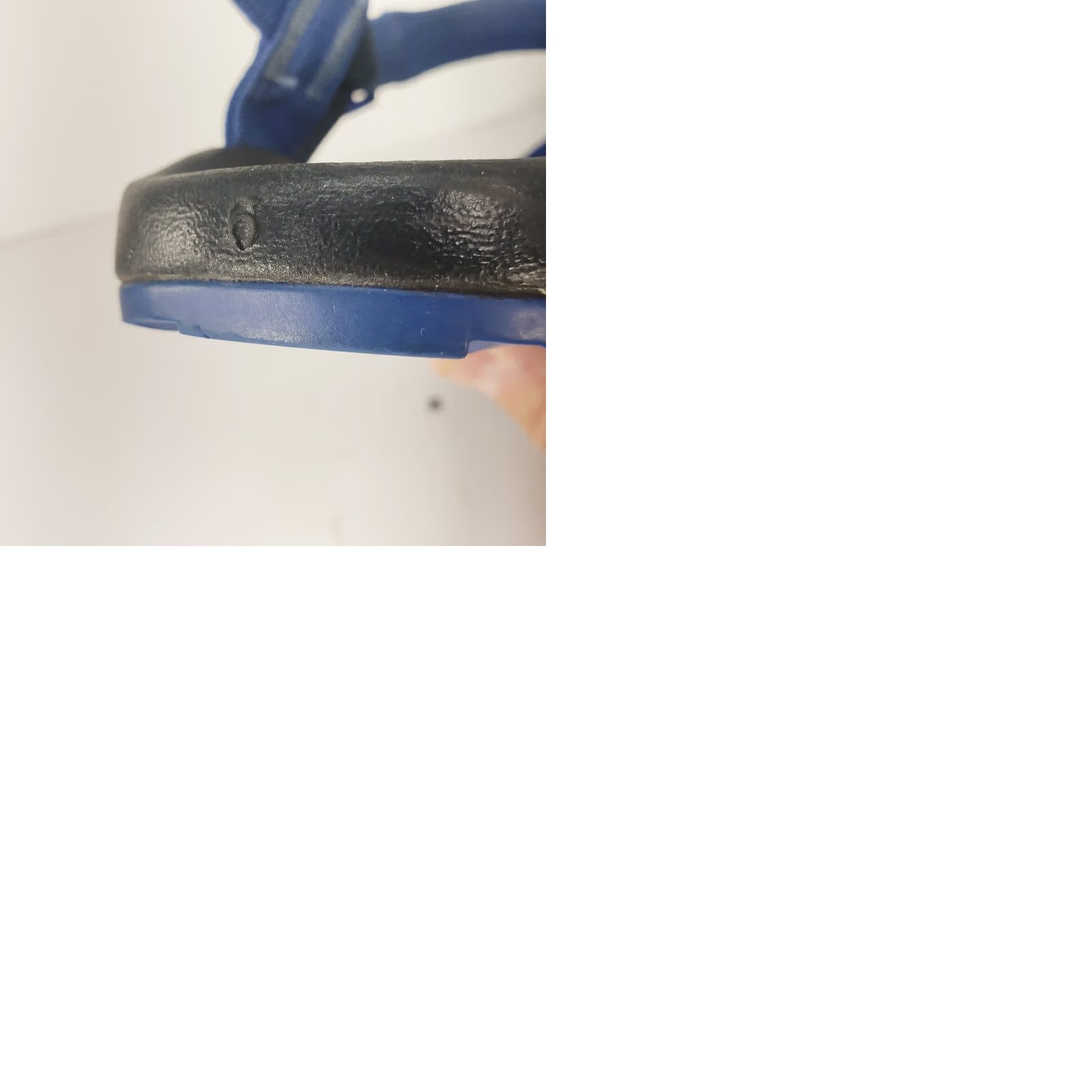 Chaco Chaco Z/Cloud Sandal Blue Geometric Women's Sandal 6 US EUC Wind Casual Outdoor Hiking Beach Adjustable Strap Buckle M Polyester Jacquard Webbing Size US 6 / IT 36 - 9 Thumbnail