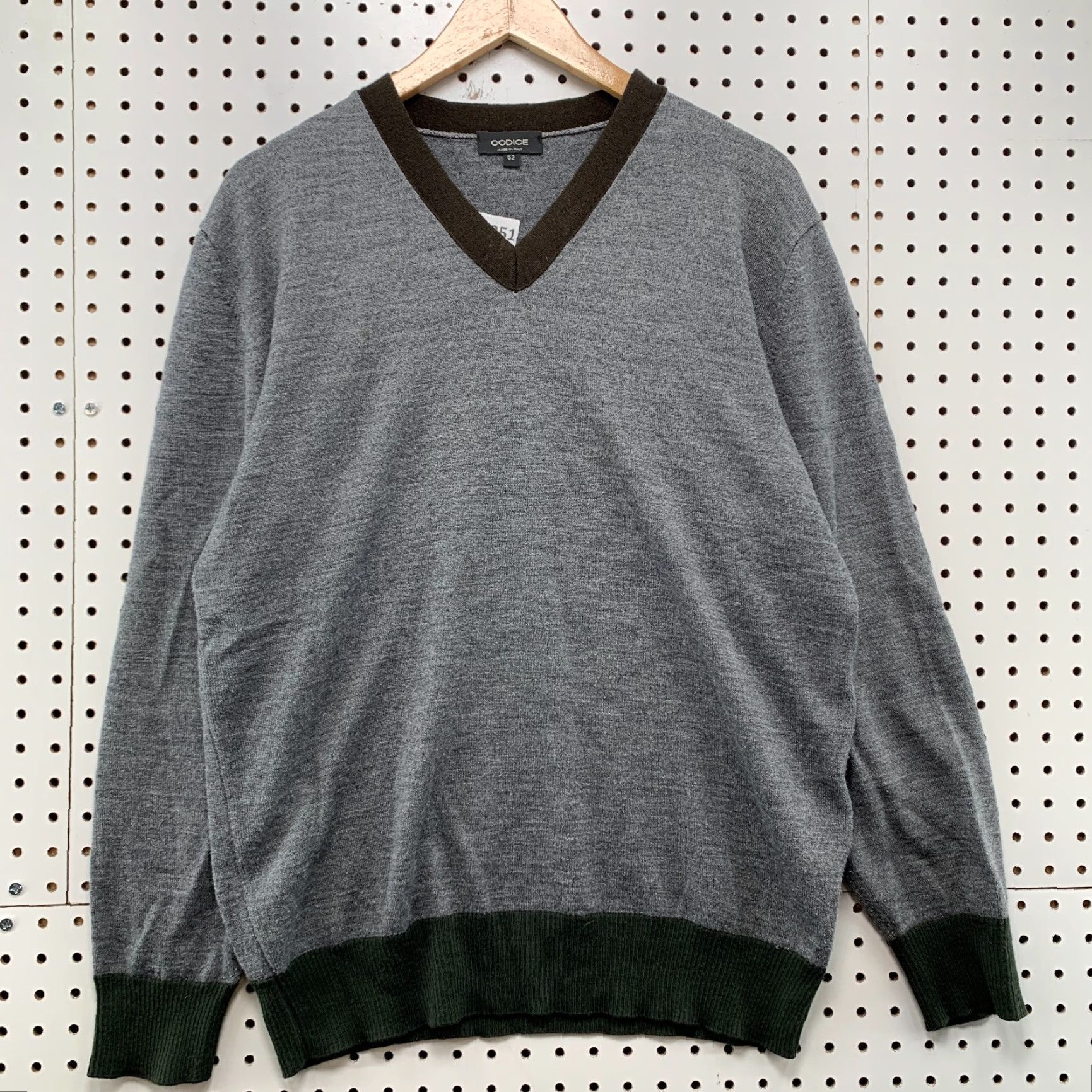 Vintage VINTAGE Codice Merino Wool V-Neck Sweater XL Gray Purple Mens 90s Pullover Size US XL / EU 56 / 4 - 2 Thumbnail