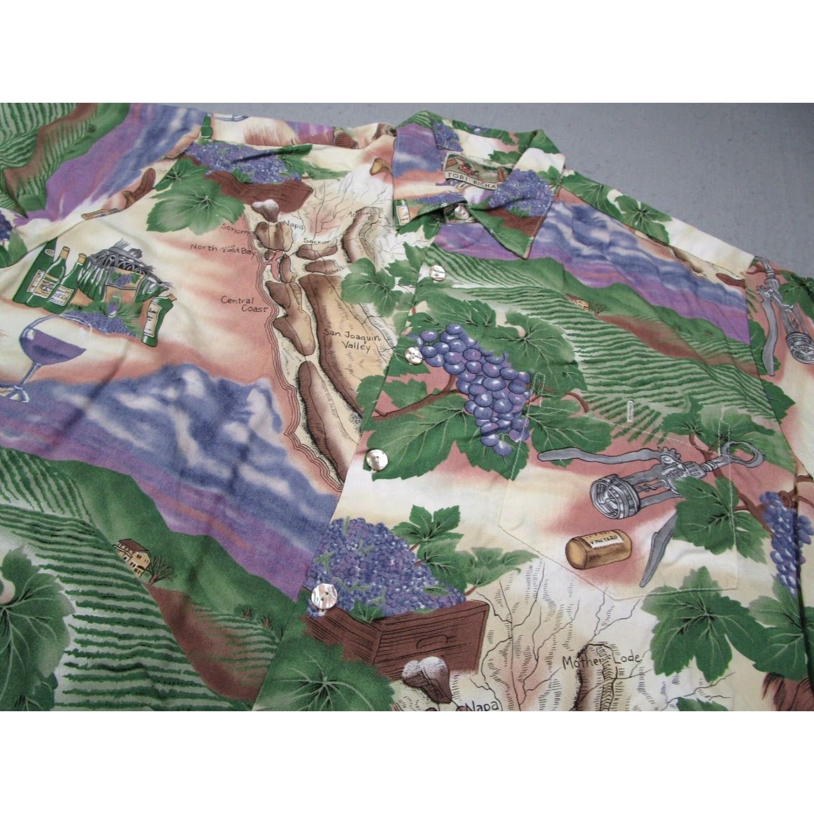 Tori Richard VINTAGE Tori Richard Men's Large Beige Wine Hawaiian Shirt 100% Rayon Button Up Short Sleeve Size US L / EU 52-54 / 3 - 2 Thumbnail