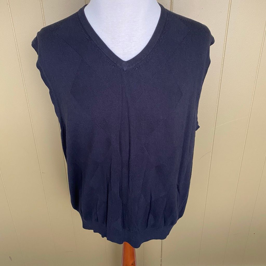 Van Heusen VanHeusen men XXL v-neck sweater vest black Size US XXL / EU 58 / 5 - 1 Thumbnail