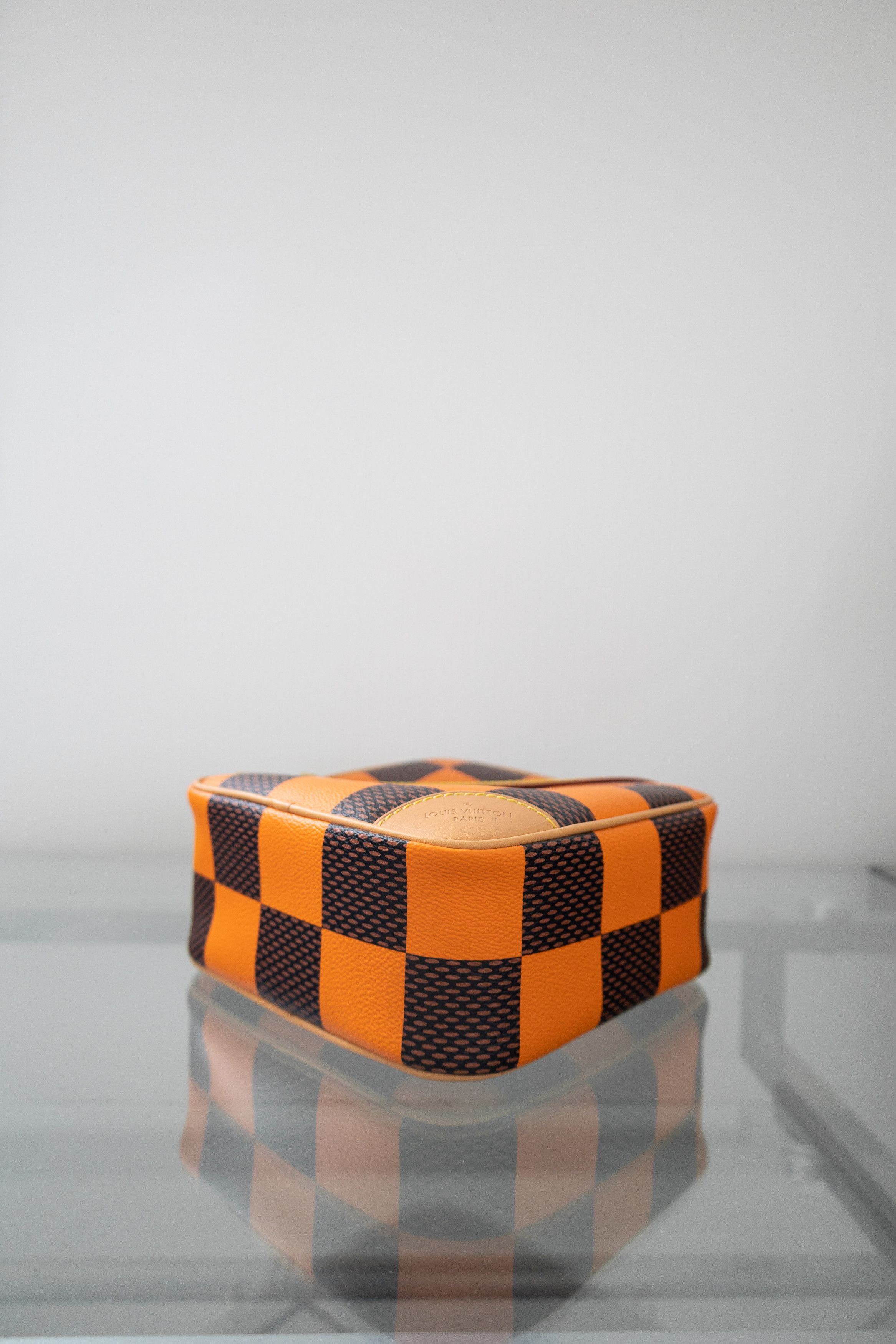 Louis Vuitton Damier Pop Chess Messenger Shoulder Bag N40548 Size ONE SIZE - 6 Thumbnail