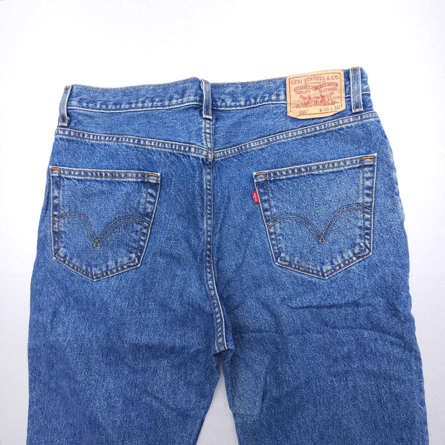 Levi's VINTAGE Levi's 550 Relaxed Fit Jeans Mens 36 x 30 Denim Blue 90s American Fashion Mens Levi's 550 Jeans Size US 36 / EU 52 - 3 Thumbnail