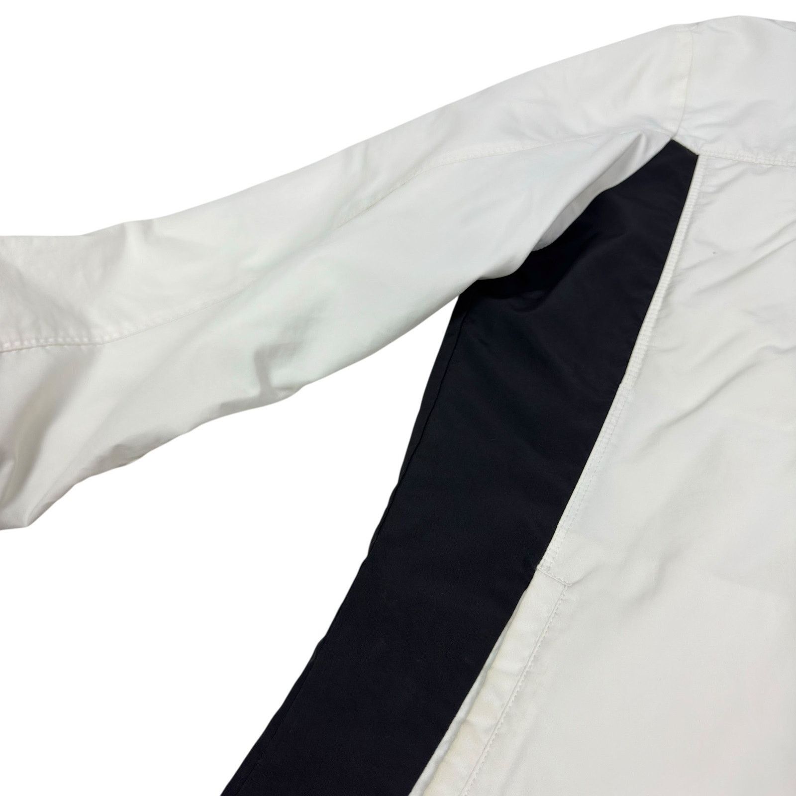 Nike Nike Womens White Swoosh Full Zip Windbreaker Jacket S (4-6) Size S / US 4 / IT 40 - 6 Thumbnail
