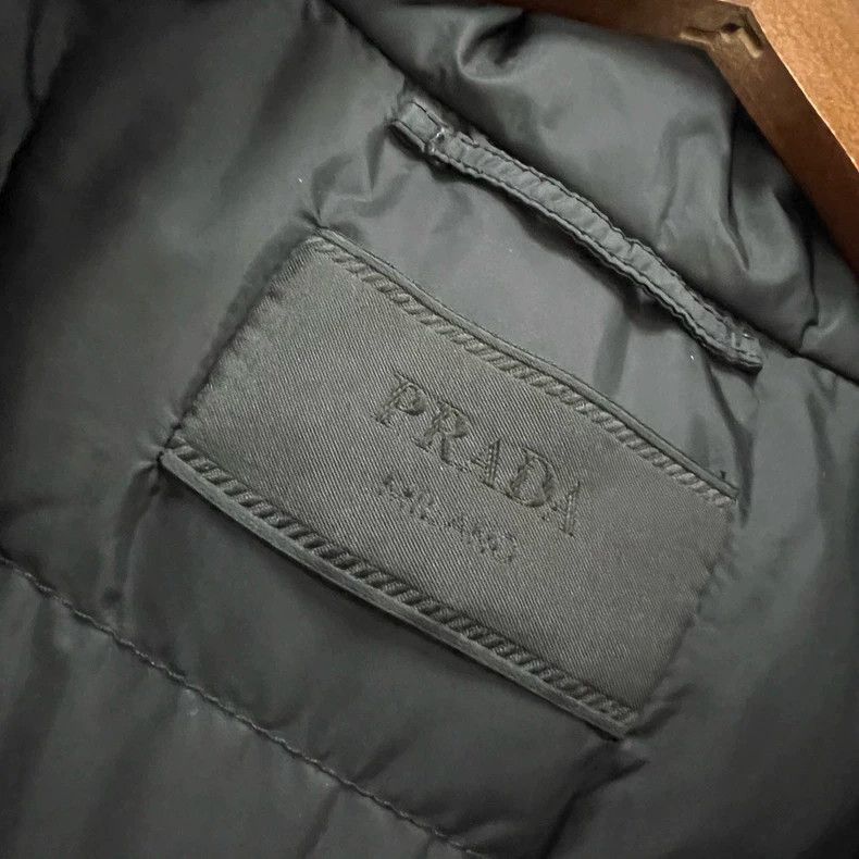Prada Prada Black triangle hooded down jacket 2503-Nextarrow Size US XXS / EU 40 - 4 Thumbnail