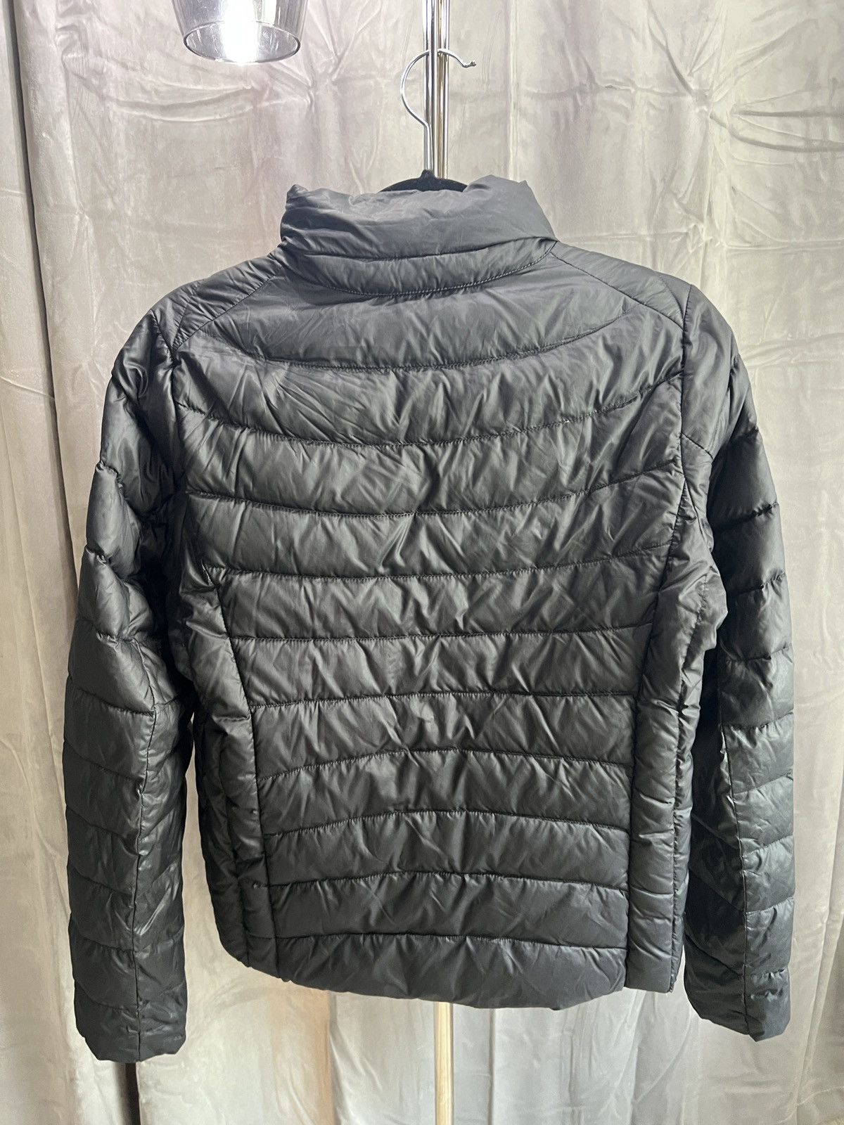 Uniqlo Uniqlo light black puffer Size US M / EU 48-50 / 2 - 5 Thumbnail