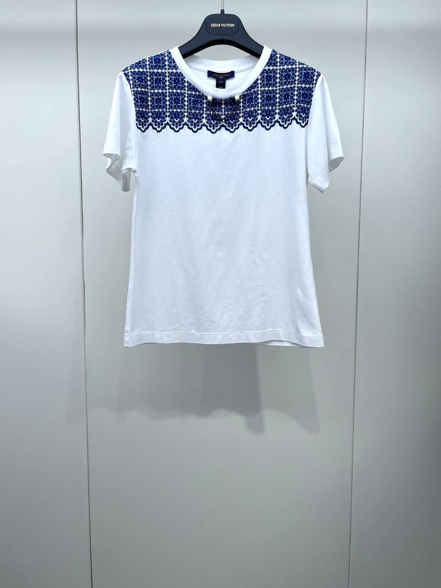 Louis Vuitton LV 2024 Embroidered Chain Short Sleeve Size XXS / US 00 / IT 34 - 1 Thumbnail