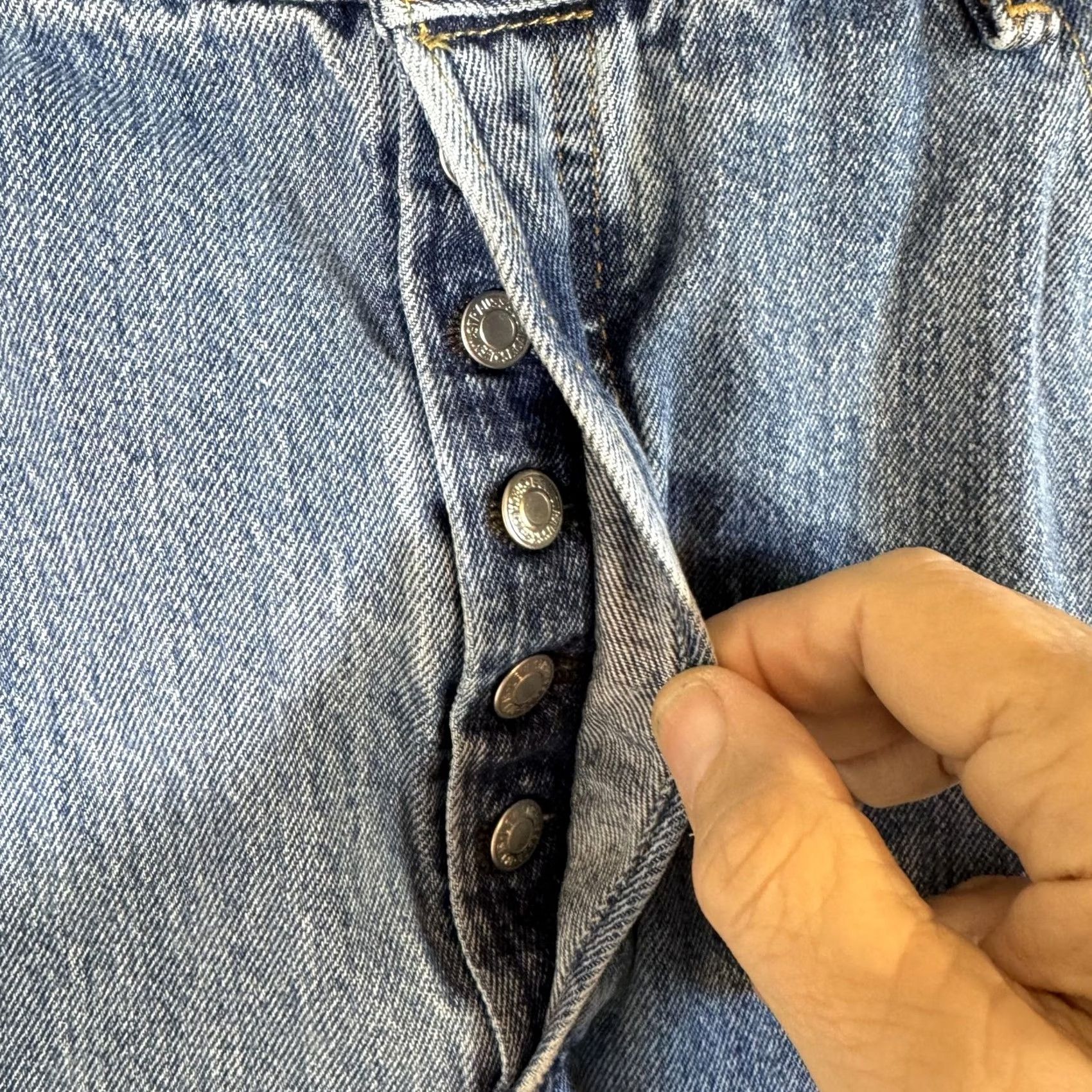 Levi's Levi's 501 Jeans Mens 40x30 Blue Denim Straight Leg Button Fly Classic Vintage 5-Pocket Regular Fit Shirt? Size US 40 / EU 56 - 3 Thumbnail