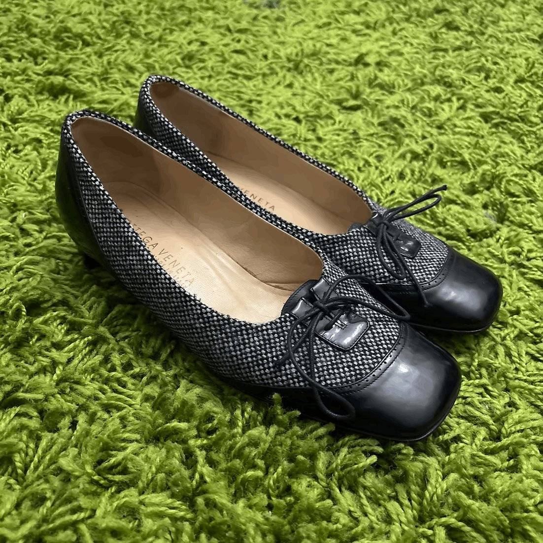 Bottega Veneta Early 2000s Kitten Heel Shoes Size US 7 / IT 37 - 1 Thumbnail